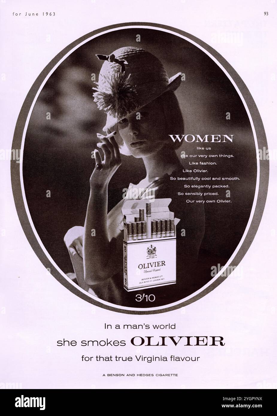 Olivier cigarettes affiche publicitaire 1963, femme en chapeau fumant Olivier cigarette, Benson & Hedges, Olivier cigarettes Virginia saveur Banque D'Images