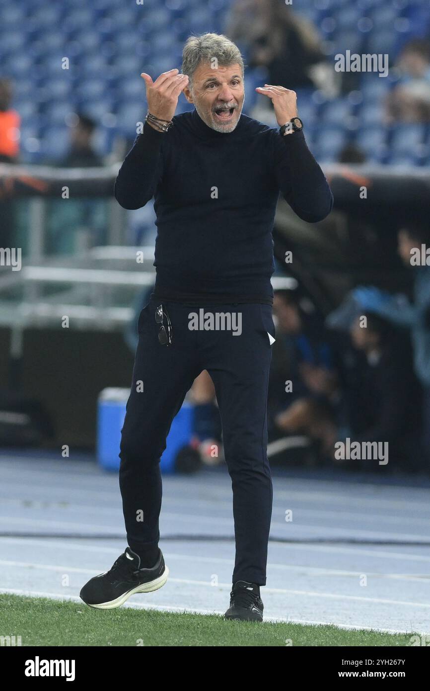 Rome, Italie. 7 novembre 2024. Marco Baroni entraîneur de SS Lazio gestes lors du match de Serie UEFA Europa League entre SS Lazio vs FC Porto au stade Olimpic le 07 novembre 2024 à Rome, (crédit image : © Agostino Gemito/Pacific Press via ZUMA Press Wire) USAGE ÉDITORIAL SEULEMENT! Non destiné à UN USAGE commercial ! Banque D'Images