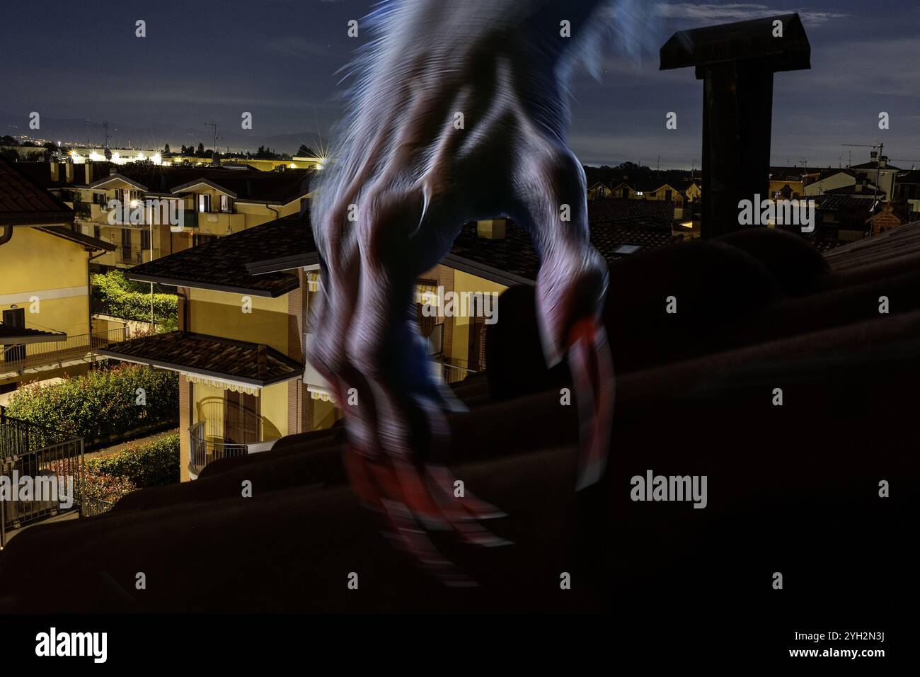 est un individu qui peut changer de forme en loup, ou surtout dans le cinéma moderne, une créature hybride thérianthropique semblable à un loup Banque D'Images