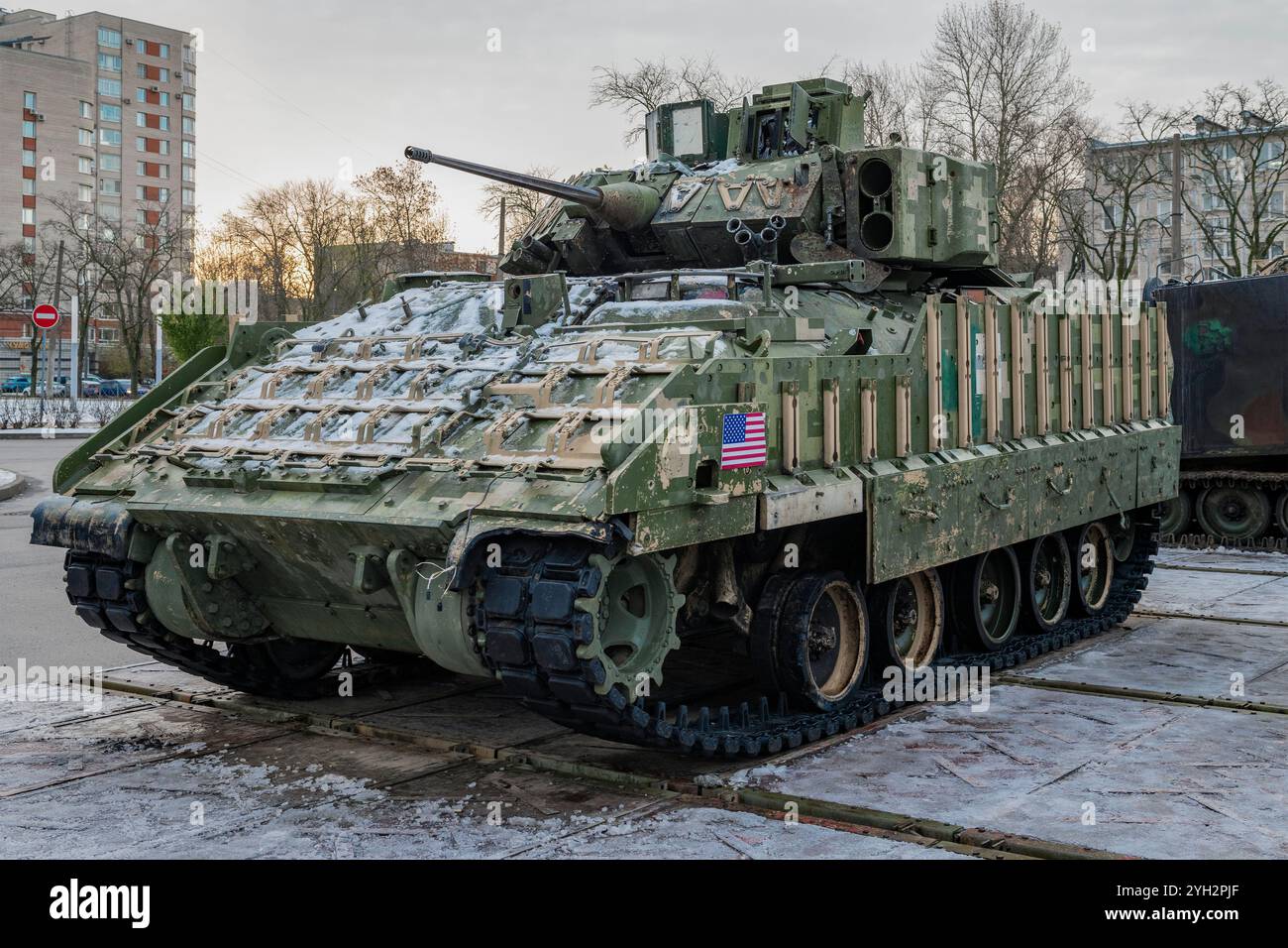 ST. PÉTERSBOURG, RUSSIE - 05 NOVEMBRE 2024 : véhicule de combat d'infanterie américain M2A2 Bradley. Exposition de l'équipement capturé de l'armée spéciale Banque D'Images