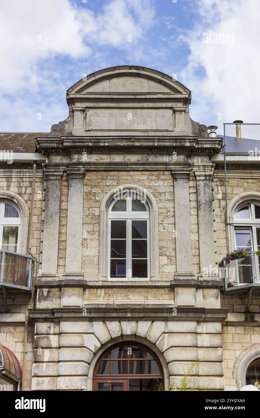 Bâtiment historique de l'école à la Roche-en-Ardenne, Belgique Banque D'Images