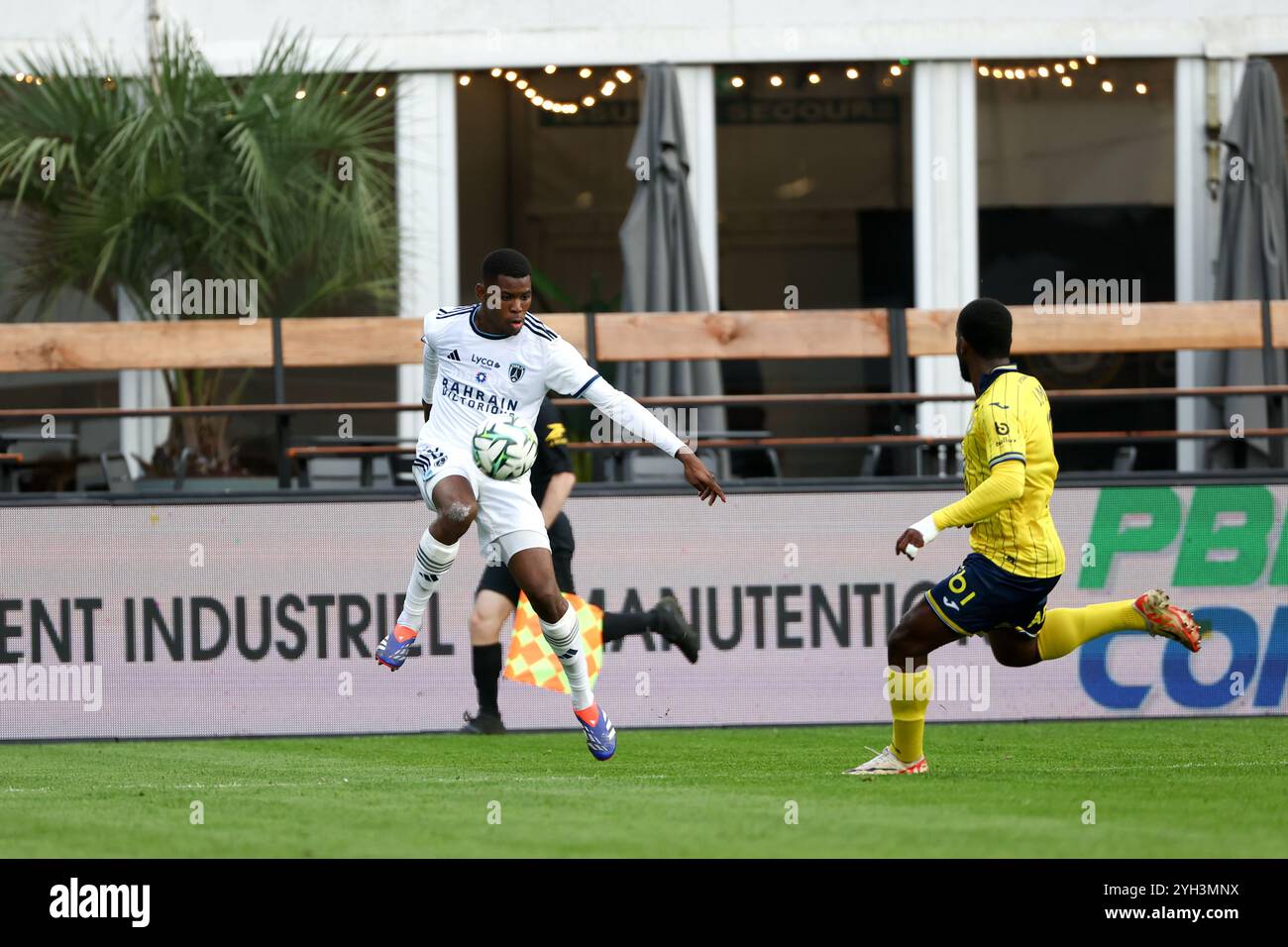 08 Lohann DOUCET (pfc) lors du match de Ligue 2 BKT entre Pau et Paris au Camp de Nouste le 9 novembre 2024 à Pau, France. (Photo Romain Perrocheau/FEP/Icon Sport) Banque D'Images