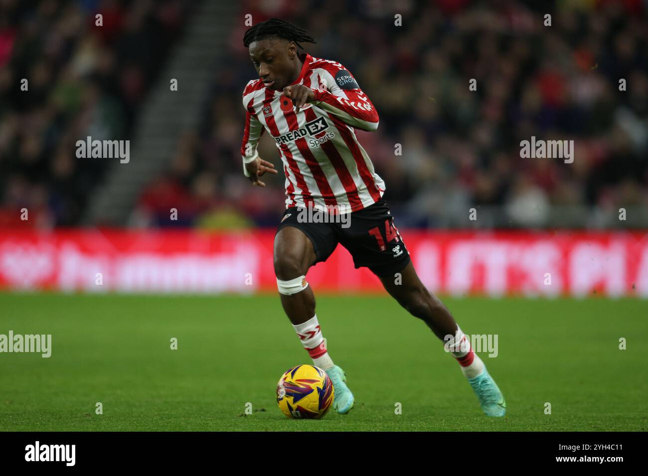 Stadium of Light, Sunderland le samedi 9 novembre 2024. Sunderland's Romaine Mundle lors du Sky Bet Championship match entre Sunderland et Coventry City au Stadium of Light, Sunderland le samedi 9 novembre 2024. (Photo : Michael Driver | mi News) crédit : MI News & Sport /Alamy Live News Banque D'Images