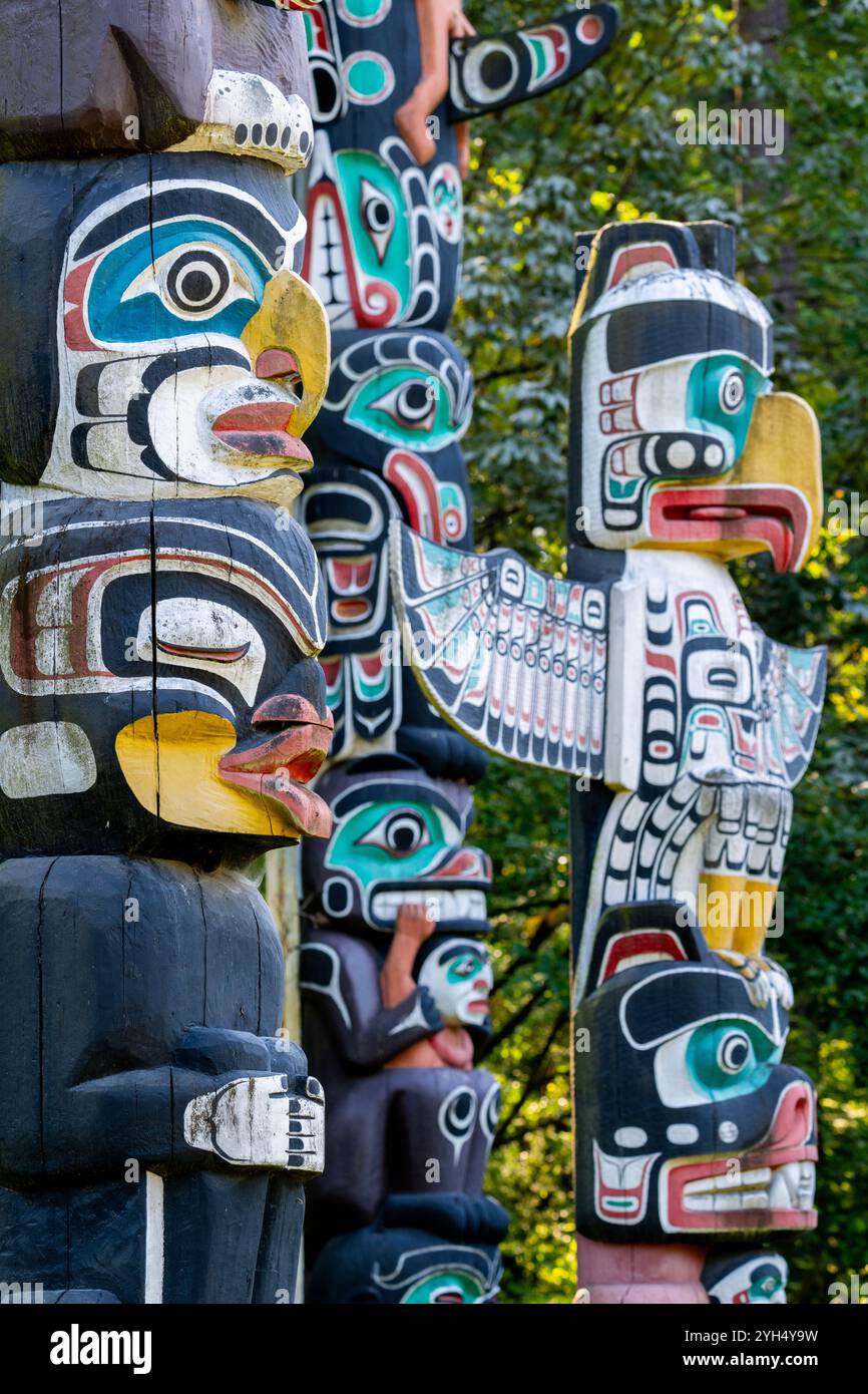 Canada, Colombie-Britannique, Vancouver, Stanley Park. Totem des Premières Nations à Brockton point. Banque D'Images