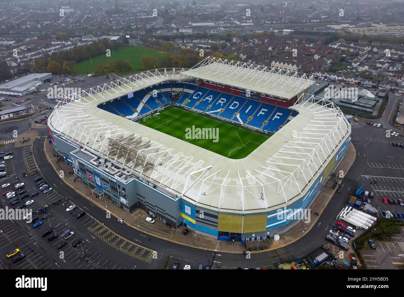 Cardiff, pays de Galles, Royaume-Uni. 9 novembre 2024. Vue aérienne générale du Cardiff City Stadium à Cardiff au pays de Galles. Le stade abrite l'équipe de football EFL Championship Cardiff City. Crédit photo : Graham Hunt/Alamy Live News Banque D'Images