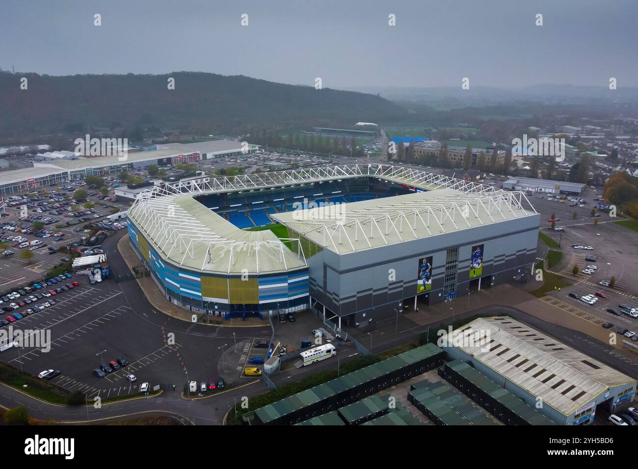 Cardiff, pays de Galles, Royaume-Uni. 9 novembre 2024. Vue aérienne générale du Cardiff City Stadium à Cardiff au pays de Galles. Le stade abrite l'équipe de football EFL Championship Cardiff City. Crédit photo : Graham Hunt/Alamy Live News Banque D'Images