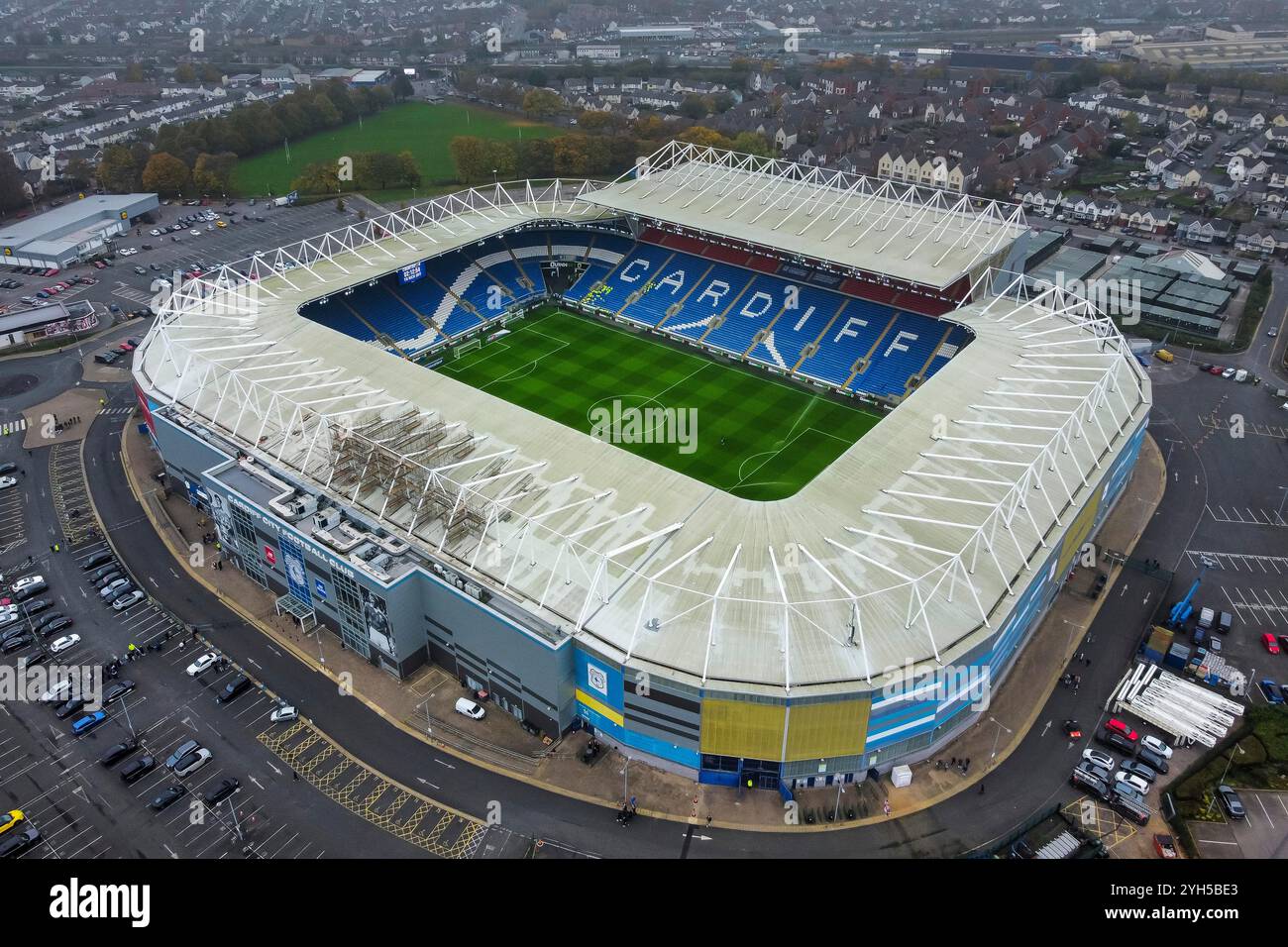 Cardiff, pays de Galles, Royaume-Uni. 9 novembre 2024. Vue aérienne générale du Cardiff City Stadium à Cardiff au pays de Galles. Le stade abrite l'équipe de football EFL Championship Cardiff City. Crédit photo : Graham Hunt/Alamy Live News Banque D'Images