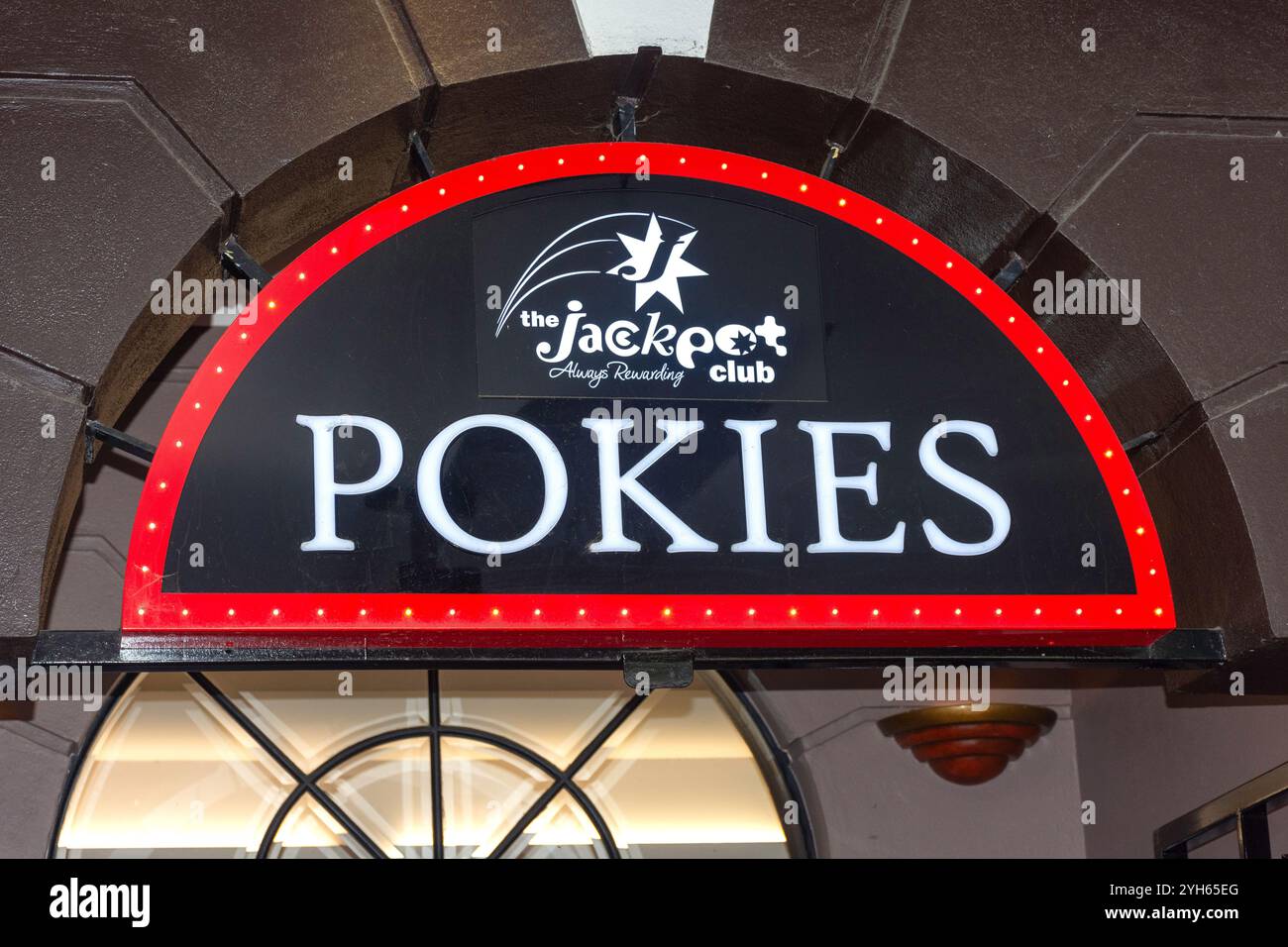 Panneau « Pokies », Jackpot Club, Grote Street, Adélaïde, Australie méridionale, Australie Banque D'Images