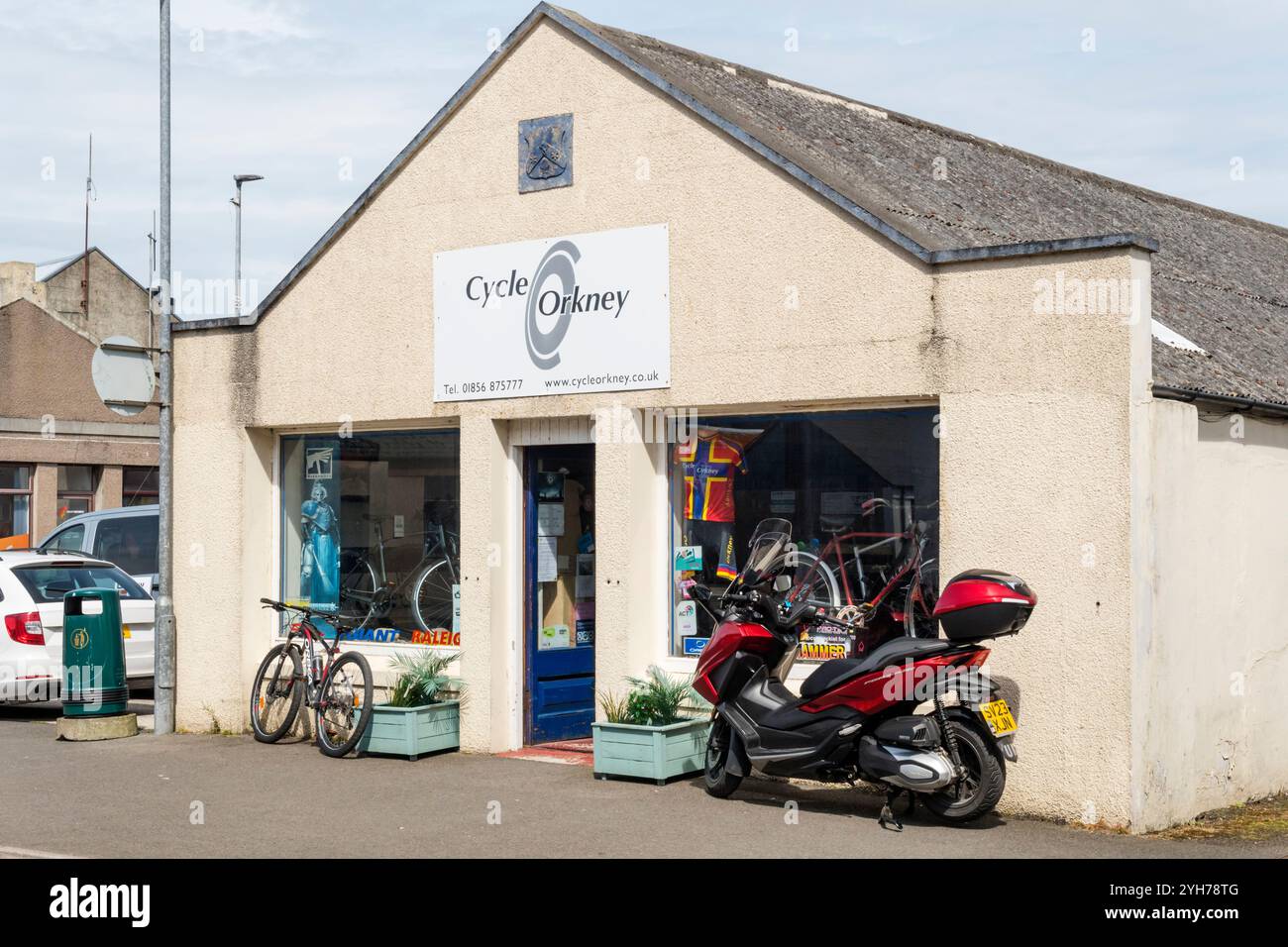 Les locaux de cycle Orkney à Kirkwall sur Orkney Mainland. Banque D'Images