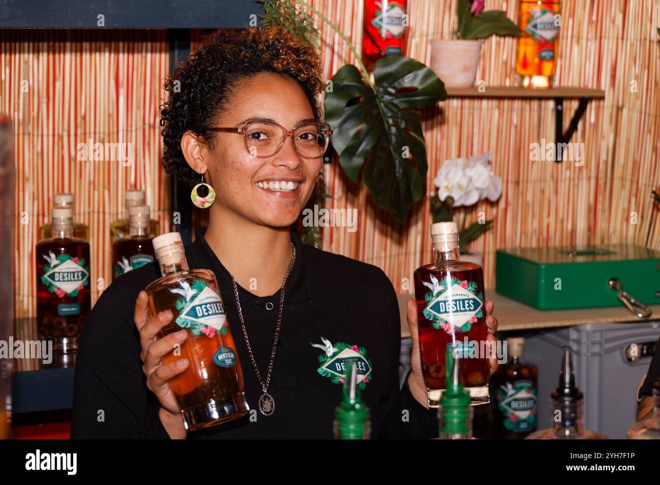 Paris, France. 9 novembre 2024. L’Atelier Desiles assiste au salon du bon. Sous l’égide du chef étoilé Thierry Marx, le salon du bon ouvre ses portes pour sa première édition du 8 au 10 novembre 2024 à la Grande Halle de la Villette à Paris. Crédit : Bernard Menigault/Alamy Live News Banque D'Images