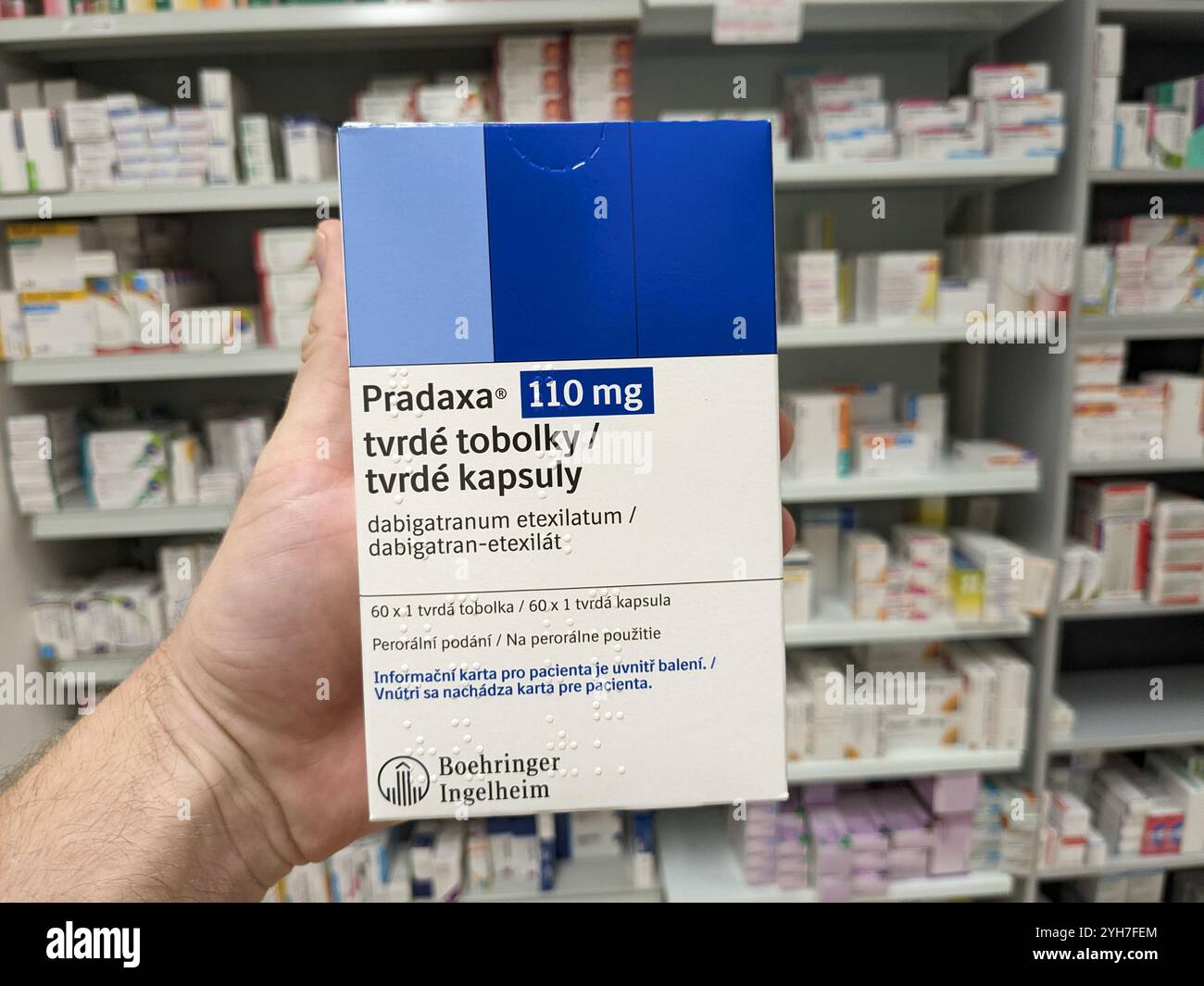 PRADAXA médicament avec Dabigatran etexilate substance active de Boehringer Ingelheim, utilisé pour la prévention des accidents vasculaires cérébraux, fibrillation auriculaire, caillot sanguin Banque D'Images