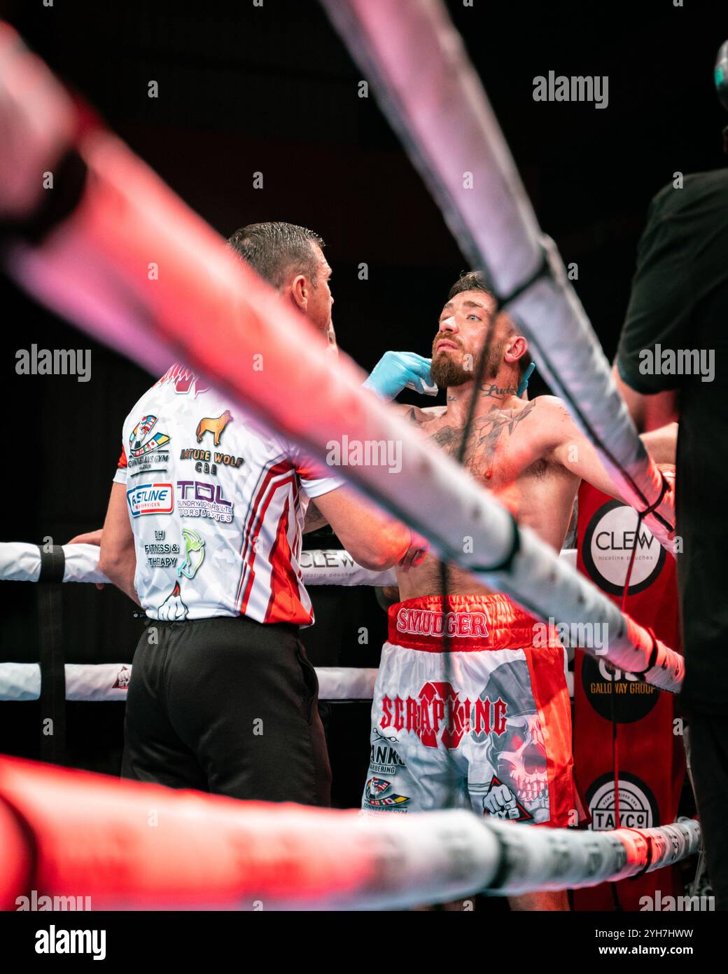 Wolverhampton, Royaume-Uni. 10 novembre 2024. The Hanger, Wolverhampton, West Midlands, UK, 10 novembre 2024 BYB Extreme Bare Knuckle Boxing avec Marko Martinjak v Brad Scott et Dan Podmore v Ryan Barrett. Banque D'Images