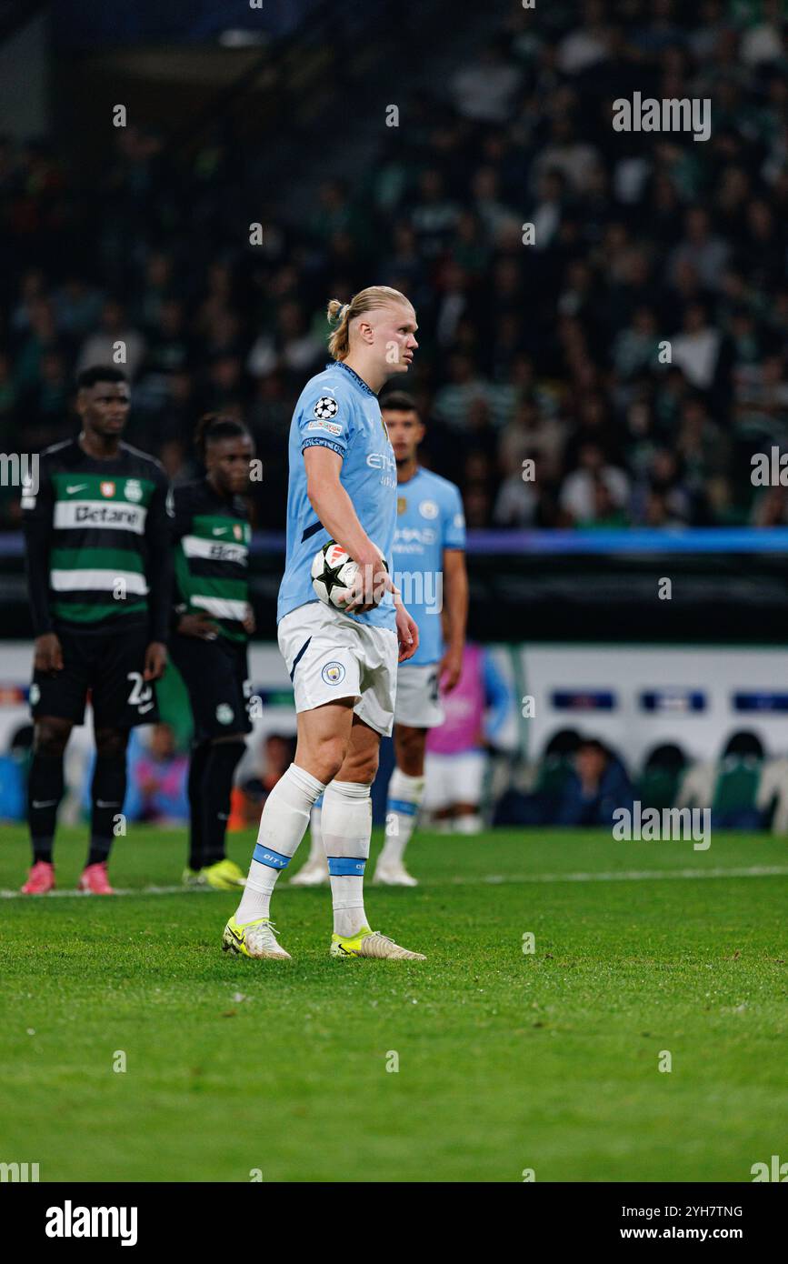 Erling Haaland vu pendant le match de l'UEFA Champions League entre les équipes du Sporting CP et du Manchester City FC (Maciej Rogowski) Banque D'Images