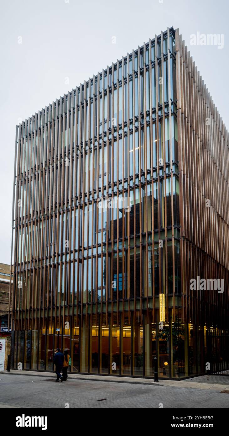 Le Black & White Building Shoreditch London est le plus haut immeuble de bureaux en bois d'ingénierie du centre de Londres. 74 Rivington St, Londres. Banque D'Images