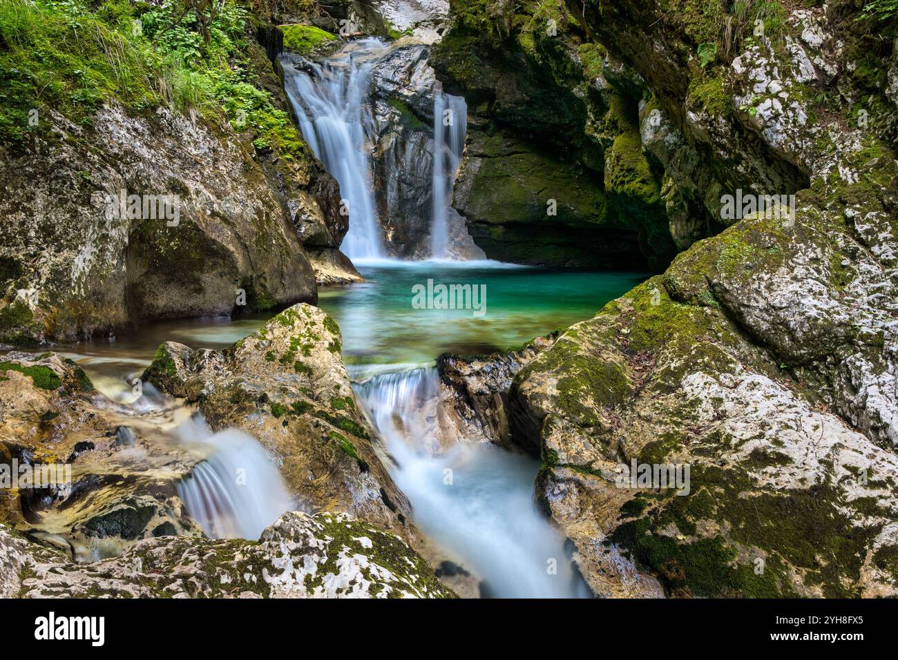 Cascade de la rivière Lepenjica Banque D'Images