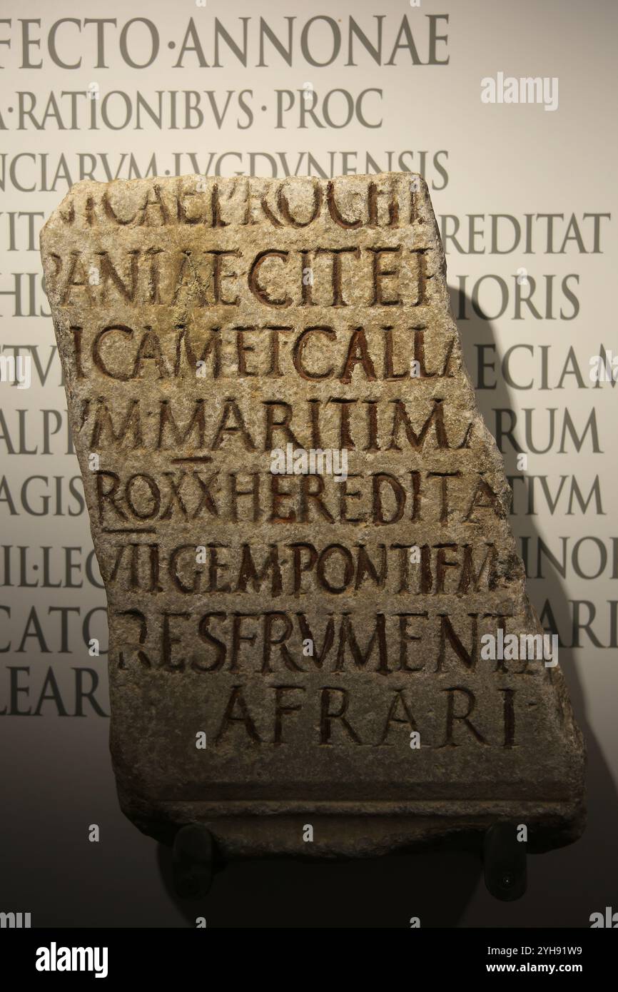 Les marchands africains honorent le préfet de l'annona, à Caius Iunius Flavianus. Rome. IIe siècle après JC. Italie. Banque D'Images