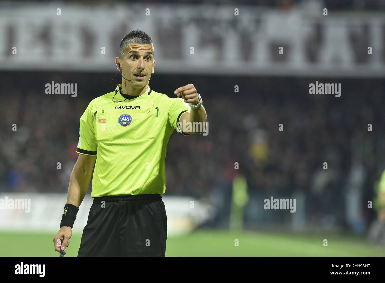 Salerne, Italie, 10 novembre ,2024 Livio Marinelli fait des gestes lors de la Serie B BKT entre US Salernitana 1919 vs US SSC Bari :Agostino Gemito/ Alamy Live News Banque D'Images