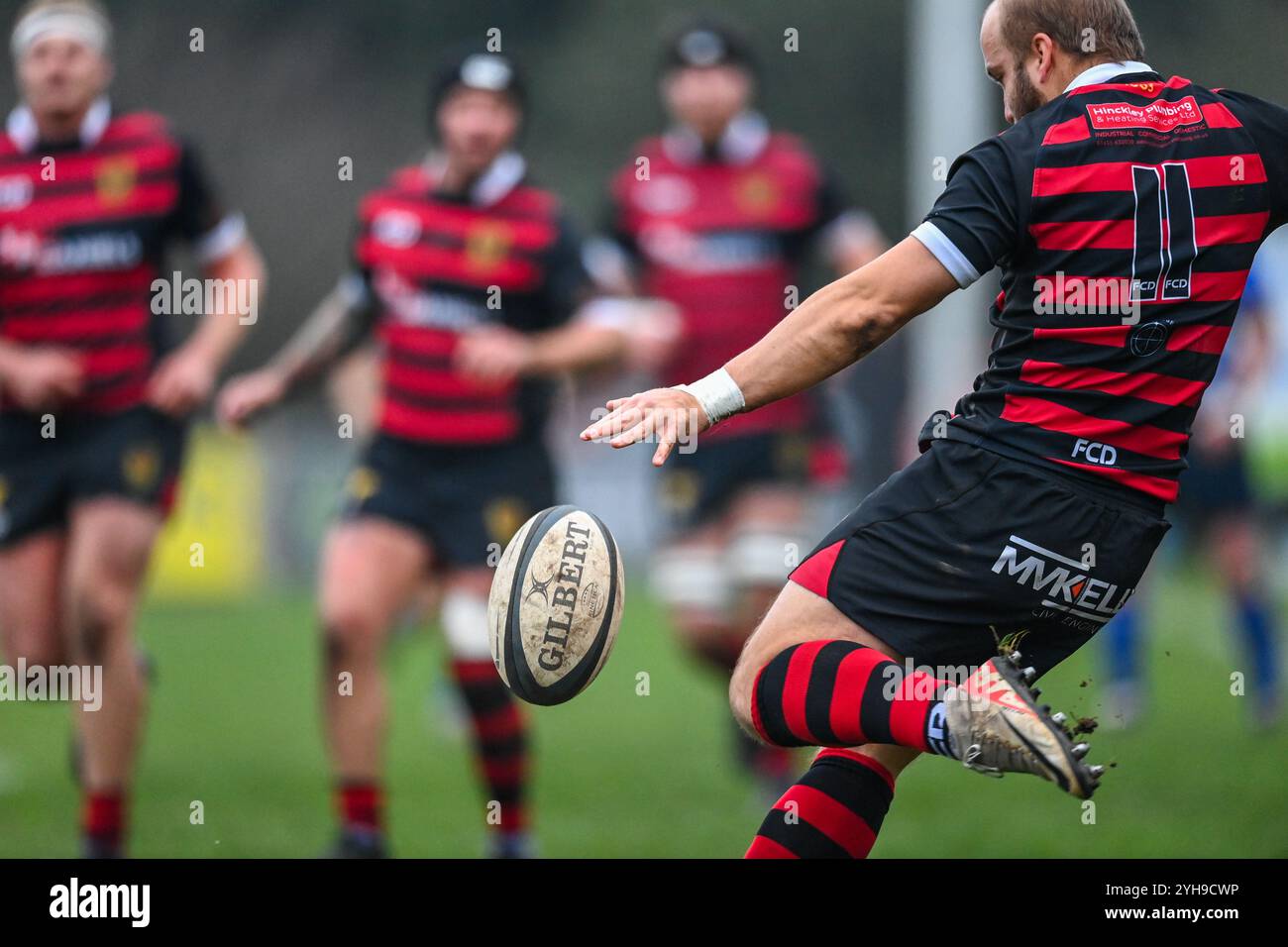 Joueurs anglais amateur de Rugby Union jouant dans un match de ligue. Banque D'Images