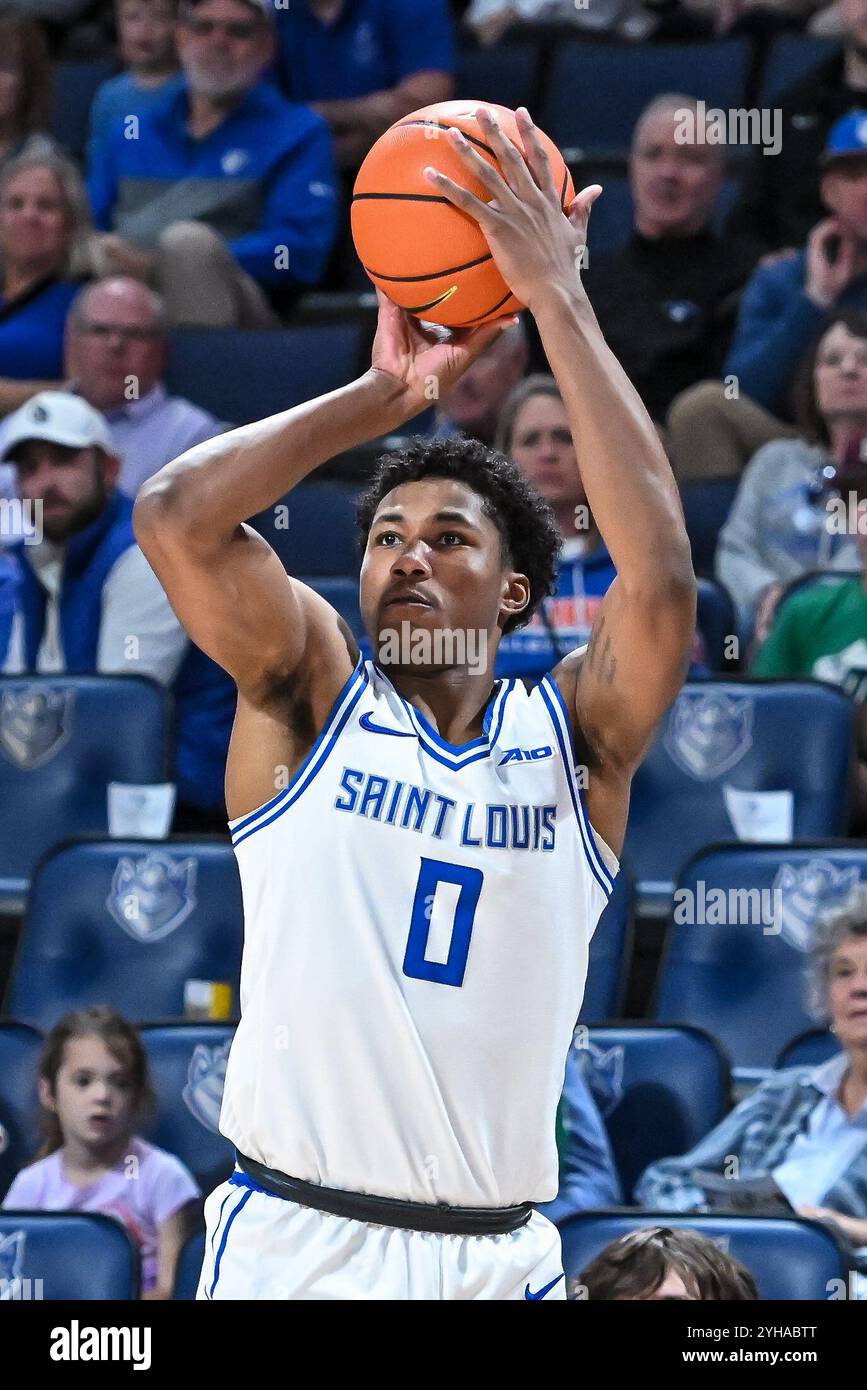 10 NOVEMBRE 2024 : la garde de Saint Louis Billikens Kellen Thames (0) prend un coup de saut dans un match de saison régulière où les Eagles d'Avila ont visité les Billikens de Saint Louis. Tenue à la Chaifetz Arena à équipé Louis, MO le dimanche 10 novembre 2024 Richard Ulreich/CSM Banque D'Images