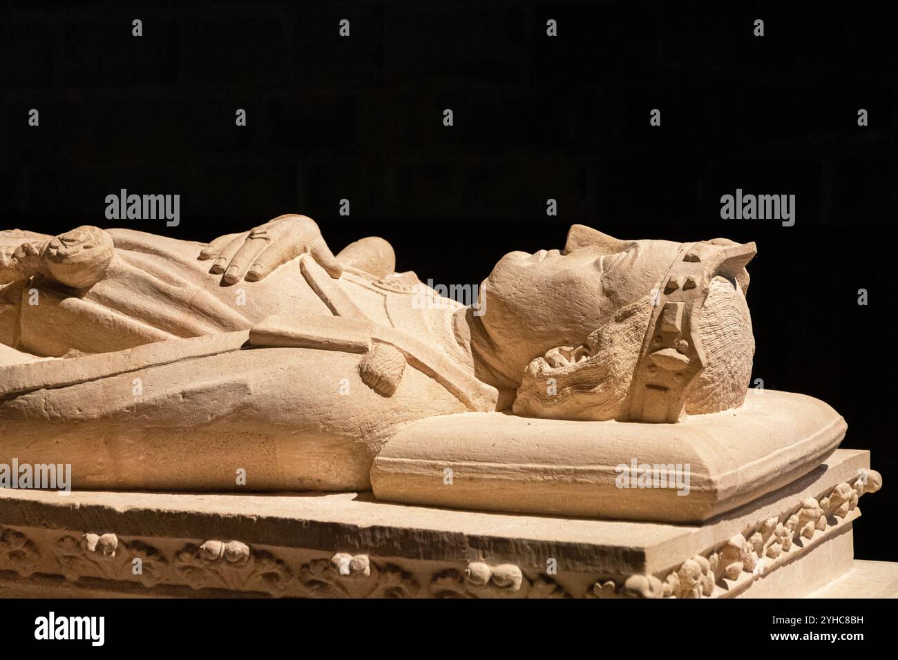 Roncevaux, Espagne. Mausolée de Sancho VII, appelé le fort, roi de Navarre, dans la Capilla de San Agustin (Chapelle Saint Augustin) Banque D'Images