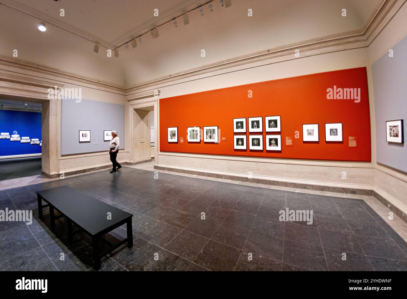 Exposition sur l'objectif des années 70 de la National Gallery of Art Washington DC // WASHINGTON DC — L'objectif des années 70 : réinventer la photographie documentaire à la National Gallery of Art présente la transformation de la photographie documentaire au cours des années 1970 Du 6 octobre 2024 au 6 avril 2025, cette exposition complète présente environ 100 œuvres de plus de 80 artistes qui ont redéfini la documentation photographique au cours d’une période de changements sociaux importants. Banque D'Images