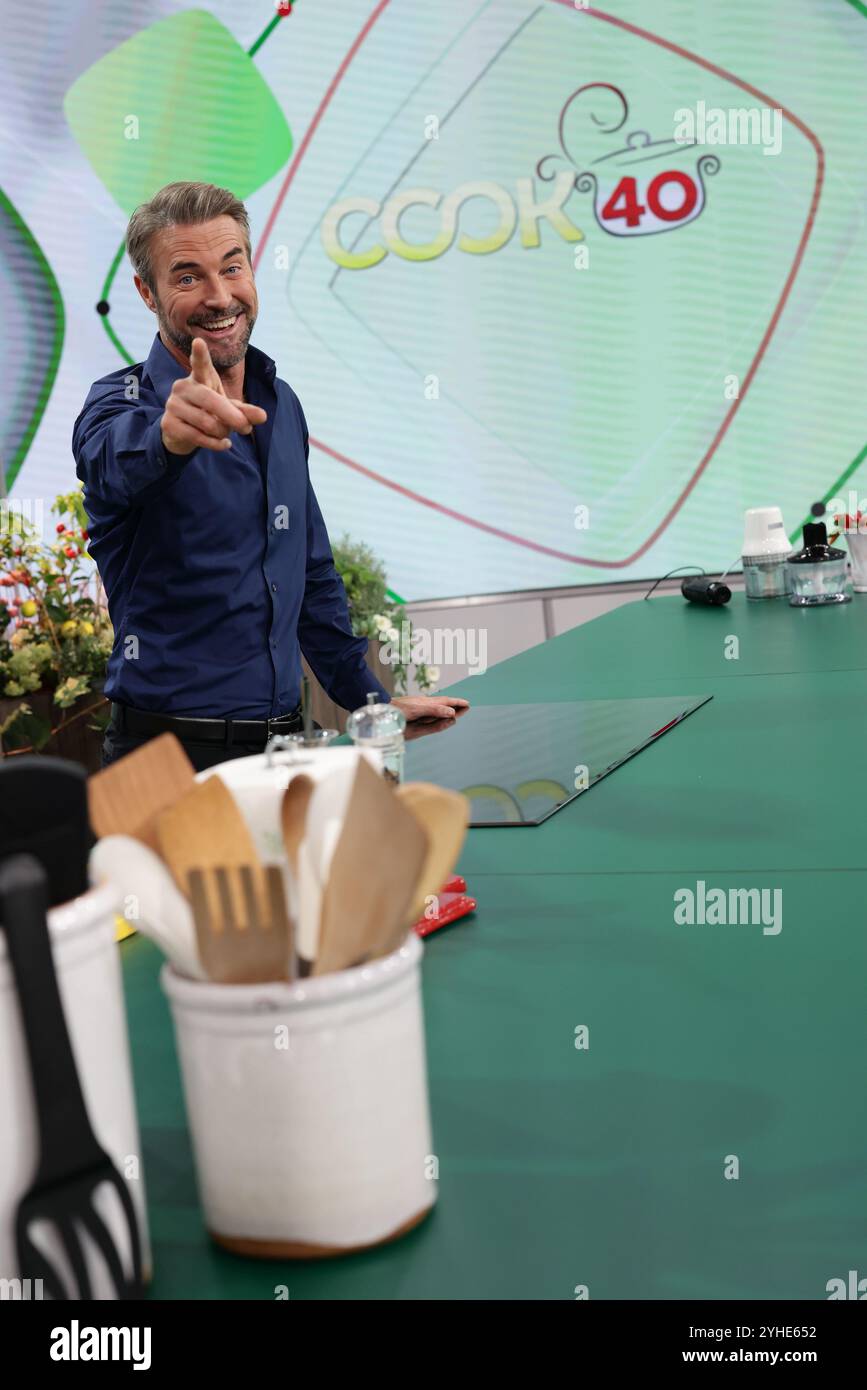 Napoli, Italie. 11 novembre 2024. Napoli 11 novembre 2024, studi televisivi Rai programma Cook40 condotto da Flavio Montrucchio. (Photo de Alessandro Garofalo/Lapresse) crédit : LaPresse/Alamy Live News Banque D'Images