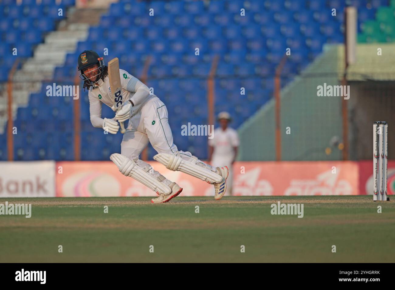 Tony de Zorzi chauves-souris pendant le Bangladesh et l'Afrique du Sud 2ème jour d'essai au stade Zahur Ahmed Chowdhury à Sagorika, Chattogram, Bangladesh, octobre Banque D'Images