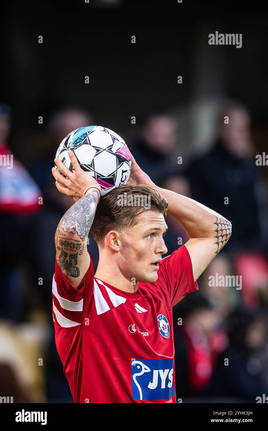 Silkeborg, Danemark. 10 novembre 2024. Oliver sonne (5 ans) de Silkeborg vu lors du match de Superliga 3F entre Silkeborg IF et Randers FC au Jysk Park à Silkeborg. Banque D'Images