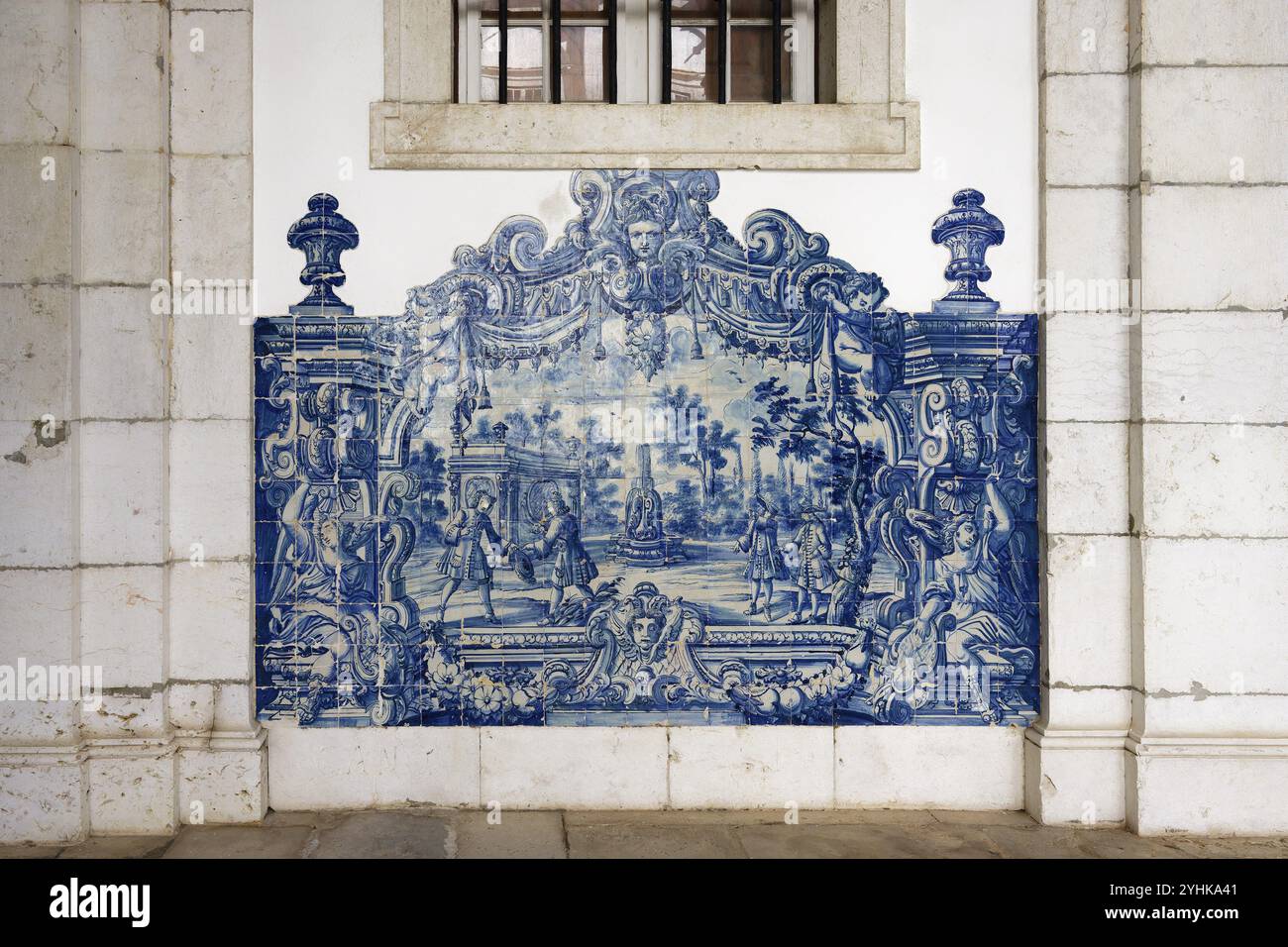 Église et monastère de Sao Vicente de Fora, panneau de tuiles Azulejo dans le Cloître, Lisbonne, Portugal, Europe Banque D'Images