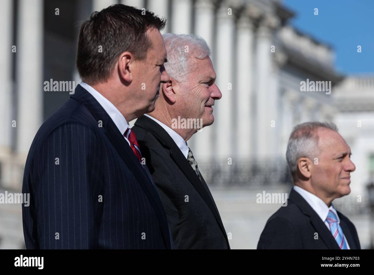 Washington DC, États-Unis. 12 novembre 2024. Le whip de la majorité parlementaire Tom Emmer (R-MN), le leader de la majorité parlementaire Steve Scales (R-LA) et le Rep. Richard Hudson (R-NC) sont vus lors d'une conférence de presse post-électorale sur les marches du Front est du Capitole des États-Unis à Washington, DC le mardi 12 novembre 2024. Photo de Anna Rose Layden/UPI crédit : UPI/Alamy Live News crédit : UPI/Alamy Live News Banque D'Images