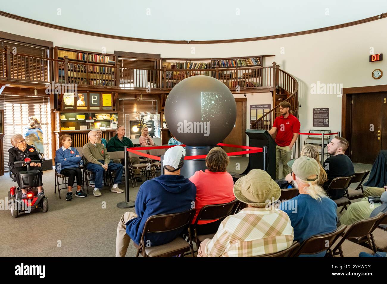 Guide touristique et visiteurs ; Musée Rotunda ; Observatoire Lowell ; Flagstaff ; Arizona; ÉTATS-UNIS Banque D'Images
