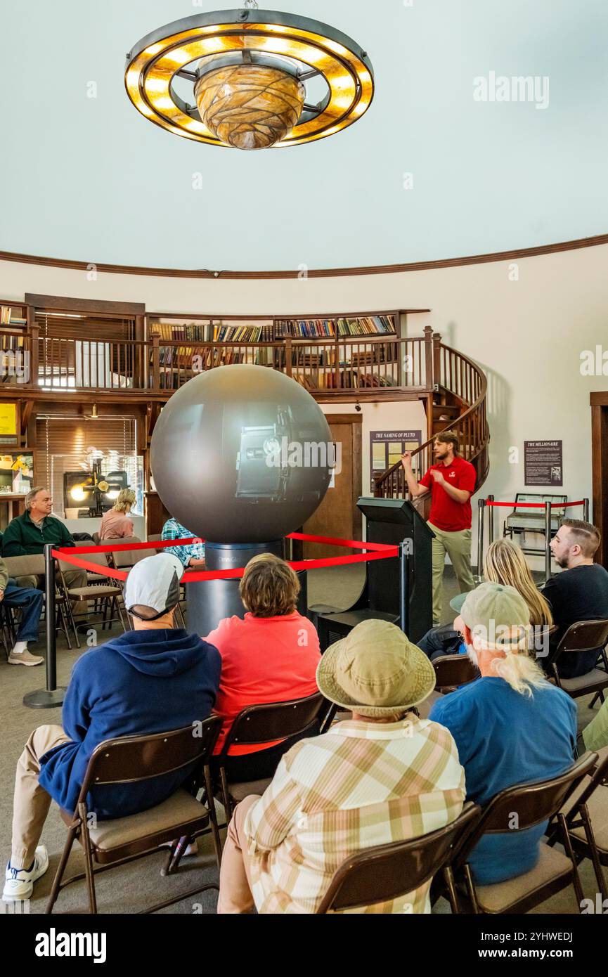 Guide touristique et visiteurs ; Musée Rotunda ; Observatoire Lowell ; Flagstaff ; Arizona; ÉTATS-UNIS Banque D'Images