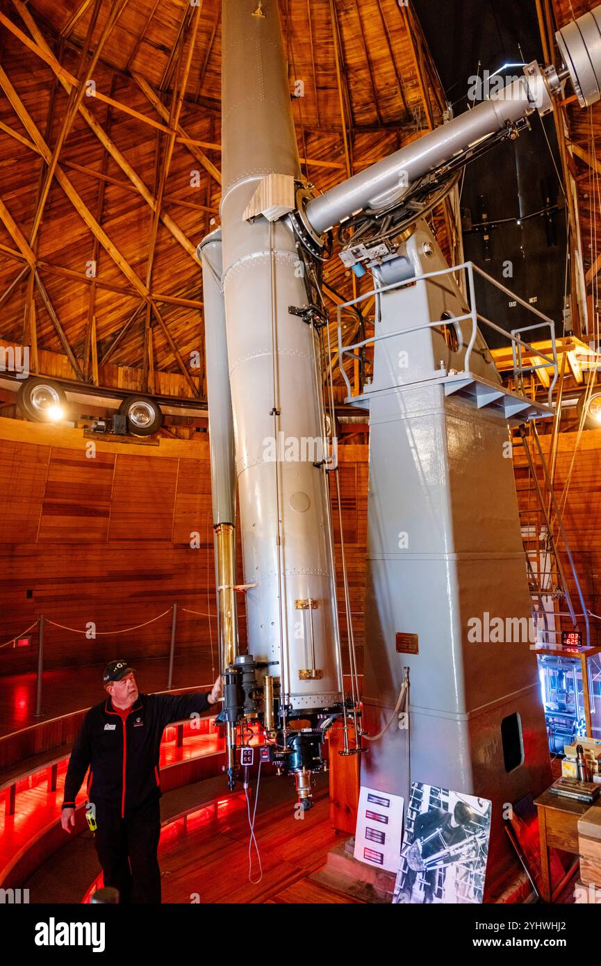 Le guide décrit le télescope réfractaire Clark de 24' ; Lowell Observatory ; Flagstaff ; Arizona ; États-Unis Banque D'Images