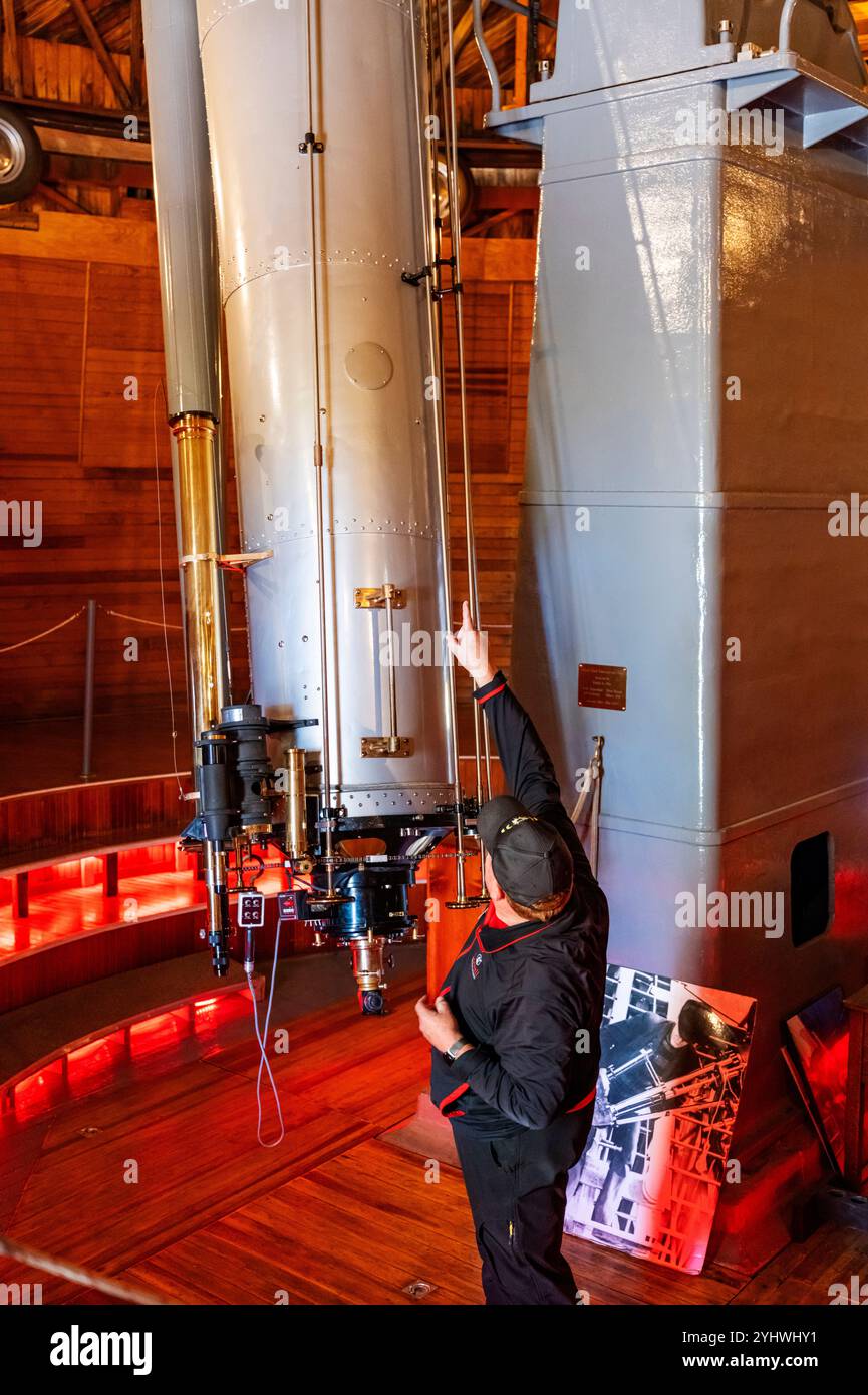 Le guide décrit le télescope réfractaire Clark de 24' ; Lowell Observatory ; Flagstaff ; Arizona ; États-Unis Banque D'Images