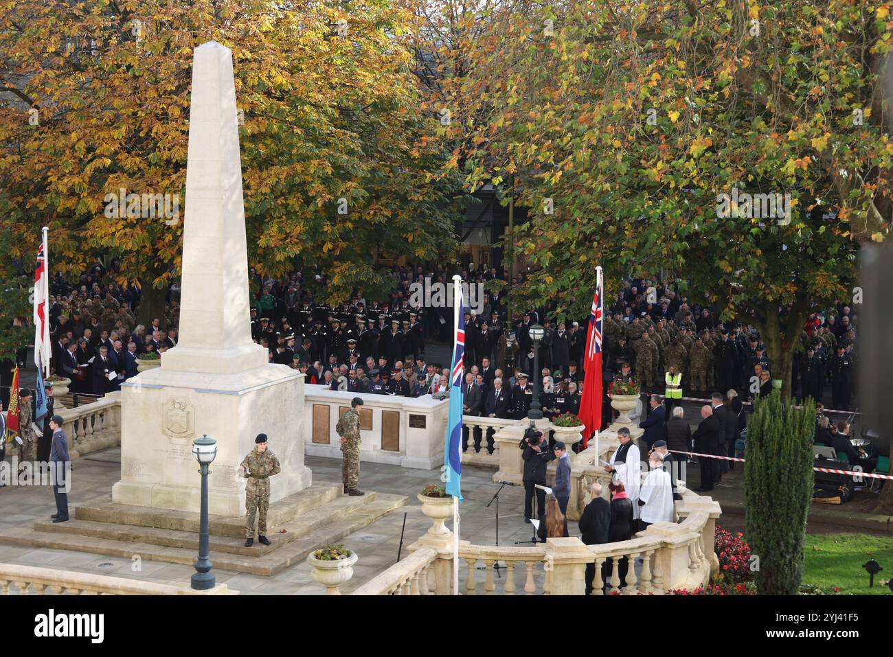 Monument commémoratif de guerre de Cheltenham et bureaux municipaux sur la promenade de Cheltenham - 10 novembre 2024 photo d'Antony Thompson/Thousand Word Media Ltd Banque D'Images