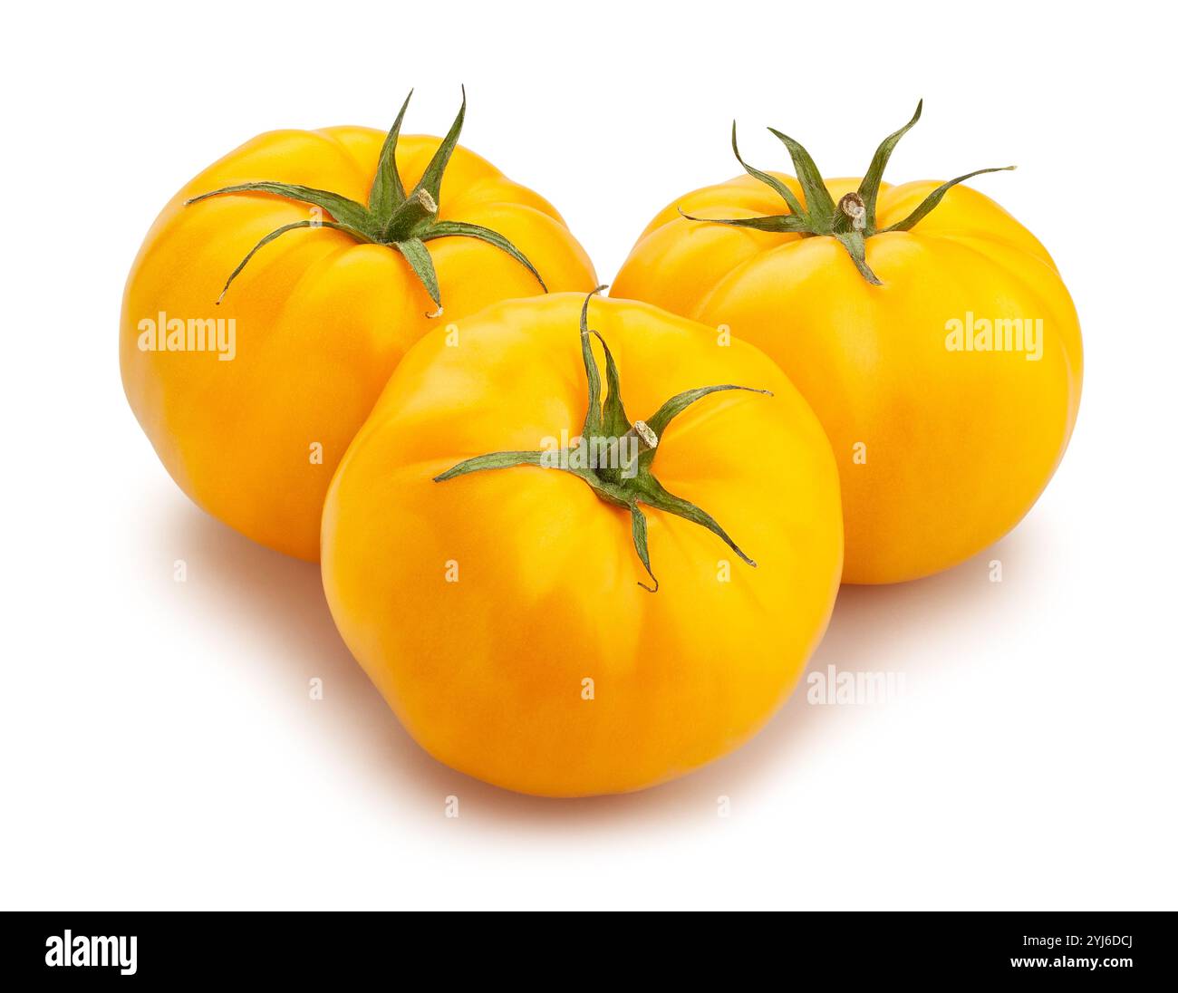 chemin de tomate jaune isolé sur blanc Banque D'Images