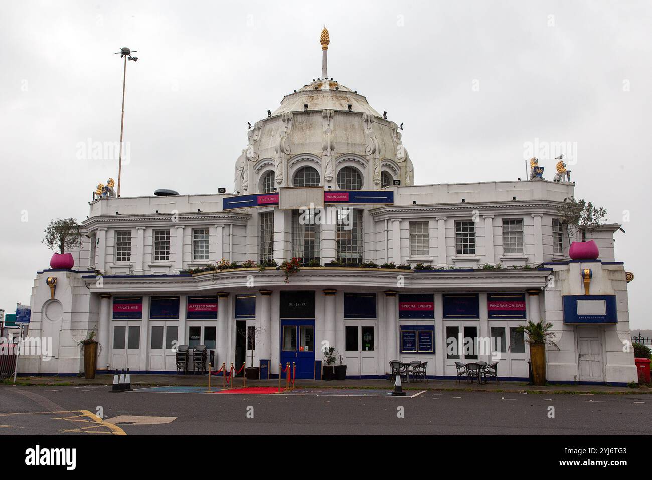 Restaurant Kuti's dans le Royal Pier Gatehouse, Southampton Banque D'Images