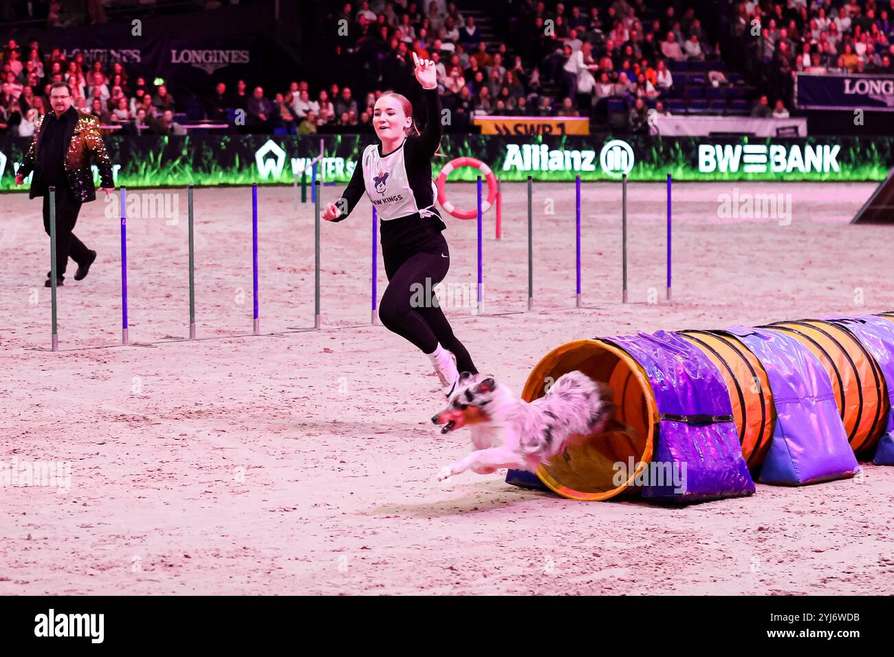 Eroeffnungsabend Showprogramm Dog Agility Show , chien Agility par PawKings GER, Stuttgart German Masters 2024, 38. internationale Reitturnier, 13.11.2024 Foto : Eibner-Pressefoto/Roger Buerke Banque D'Images