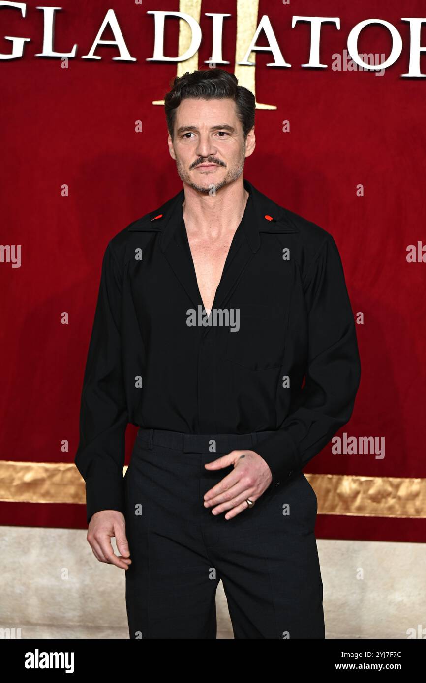 LONDRES, ROYAUME-UNI. 11 novembre 2024. Pedro Pascal assiste à 'Gladiator II' The Royal film performance et première mondiale à ODEON luxe, Leicester Square à Londres, Royaume-Uni. (Photo de 李世惠/Voir Li/Picture Capital) crédit : Voir Li/Picture Capital/Alamy Live News Banque D'Images