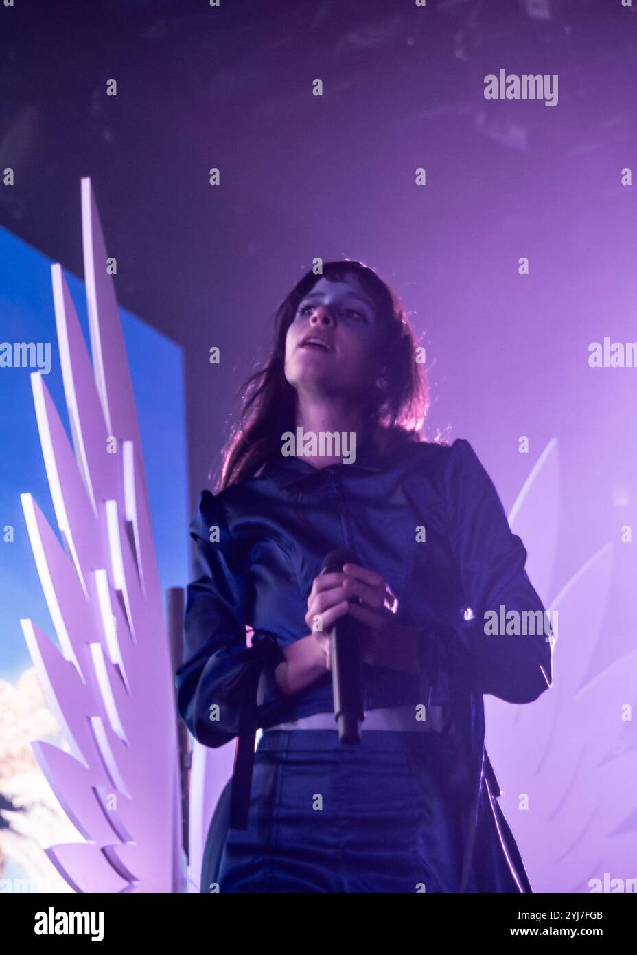 Londres, Royaume-Uni. 13 novembre 2024. Le duo américain Magdalena Bay joue à guichet fermé @ Outernet pour la première de trois nuits consécutives. Cristina Massei/Empics/Alamy Live News Banque D'Images