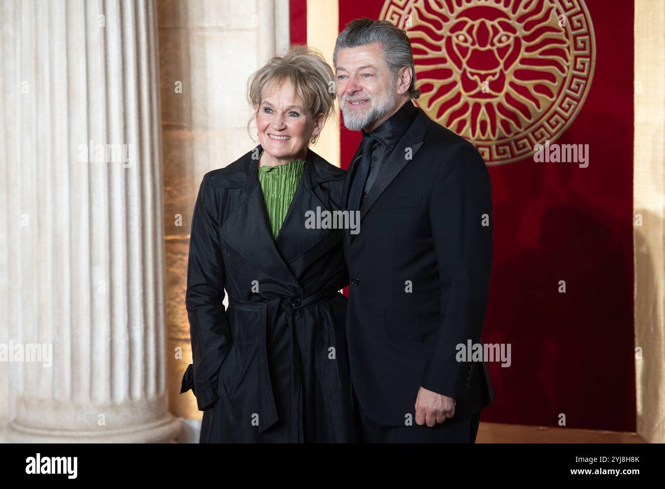 Londres, Royaume-Uni. 13 novembre 2024. Sur la photo : Andy Serkis et sa femme Lorraine Ashbourne assistent à la performance du film royal « Gladiator II » et à la première mondiale à Odeon luxe, Leicester Square. Crédit : Justin Ng/Alamy Live News Banque D'Images