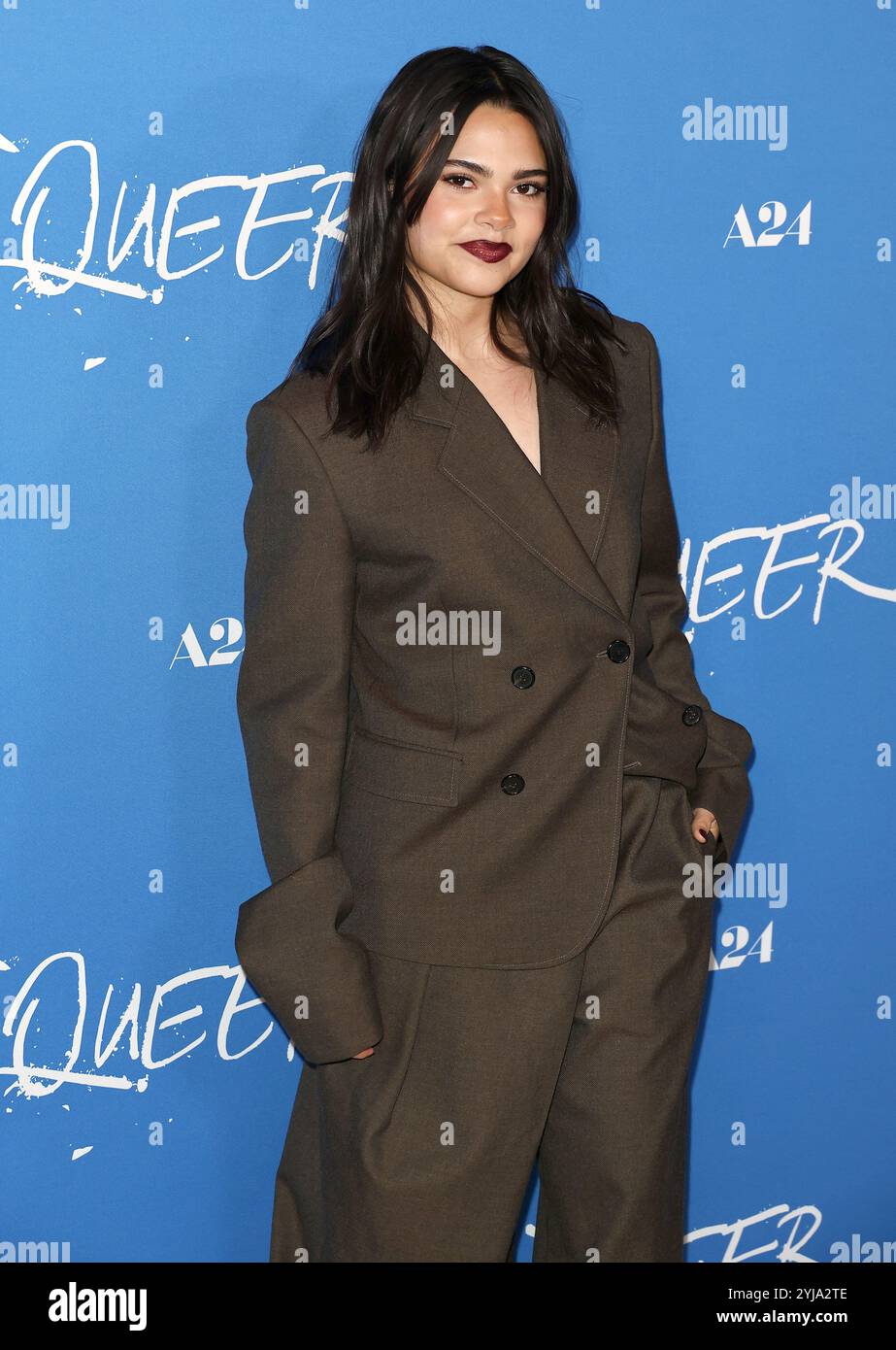 Los Angeles, États-Unis. 13 novembre 2024. Ariana Greenblatt arrive à la première de QUEER à Los Angeles qui se tient au DGA Theater à Los Angeles, CA le mercredi 13 novembre 2024. (Photo de Juan Pablo Rico/Sipa USA) crédit : Sipa USA/Alamy Live News Banque D'Images