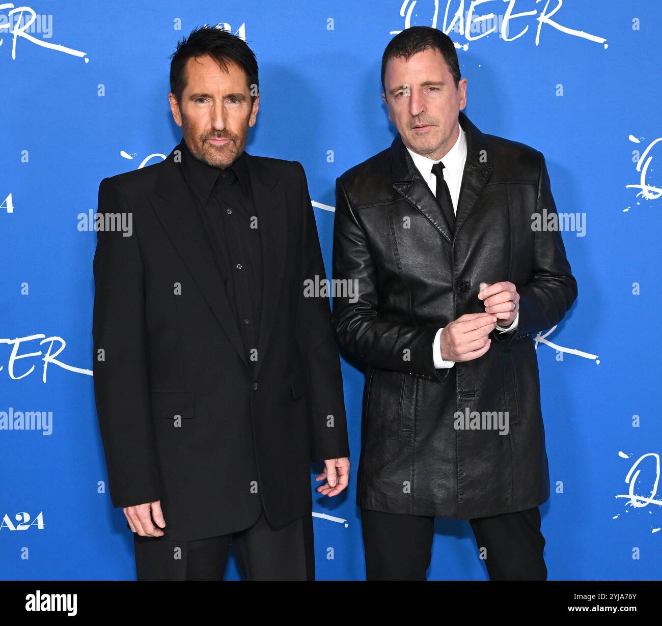 Los Angeles, États-Unis. 13 novembre 2024. Trent Reznor et Atticus Ross arrivent à la première de « Queer » à Los Angeles au Directors Guild Theatre le 13 novembre 2024 à Los Angeles, CA. © Lisa OConnor/AFF-USA.com crédit : AFF/Alamy Live News Banque D'Images