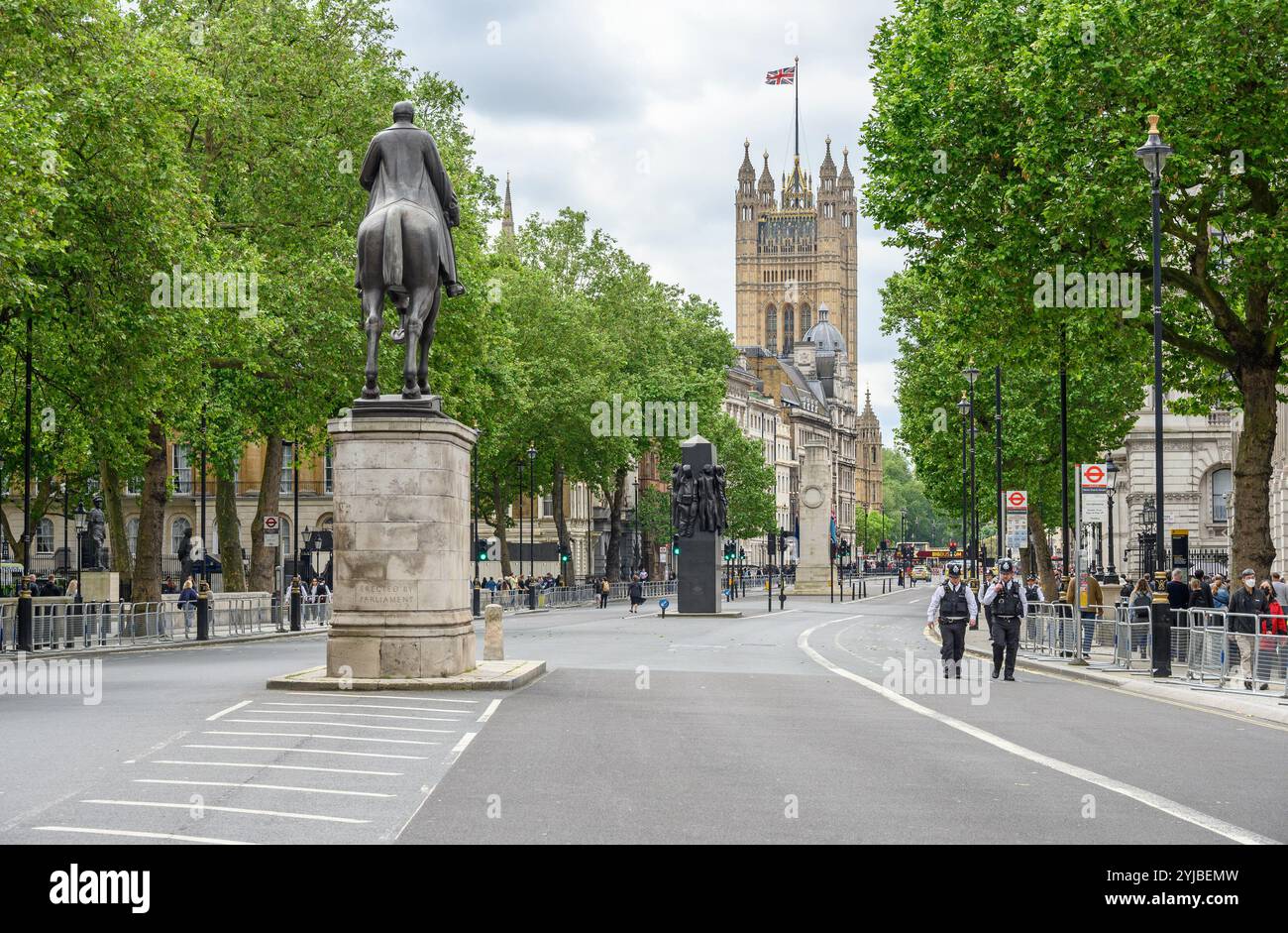 Londres, Royaume-Uni. Whitehall a fermé à la circulation avant une cérémonie au cénotaphe Banque D'Images