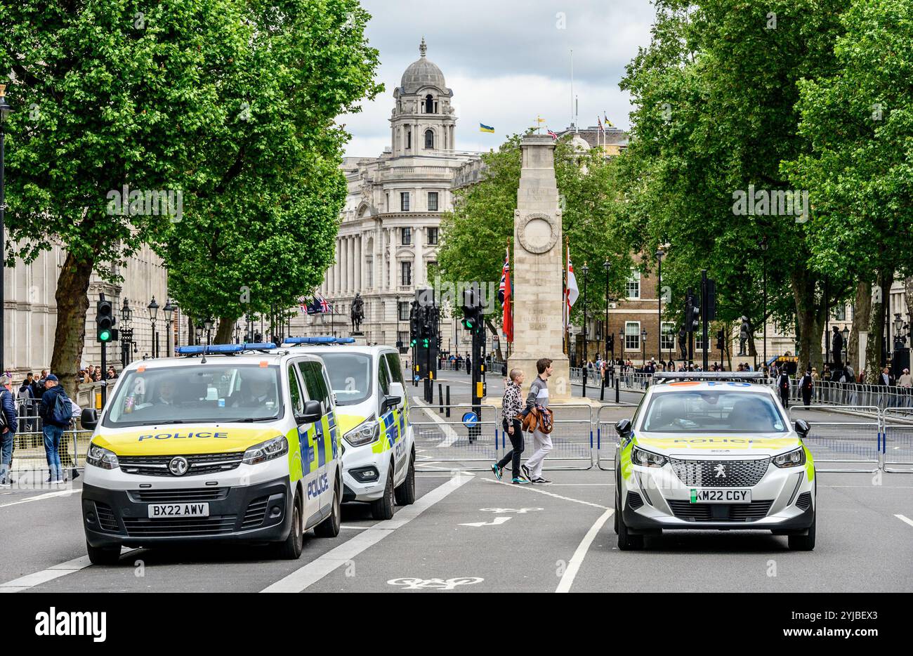 Londres, Royaume-Uni. Whitehall a fermé à la circulation avant une cérémonie au cénotaphe Banque D'Images