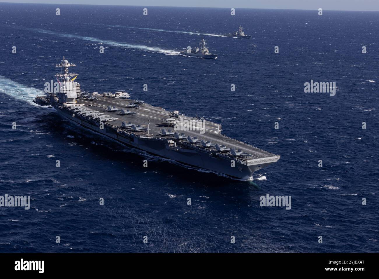 Le plus grand porte-avions du monde, l'USS Gerald R. Ford (CVN 78 ...
