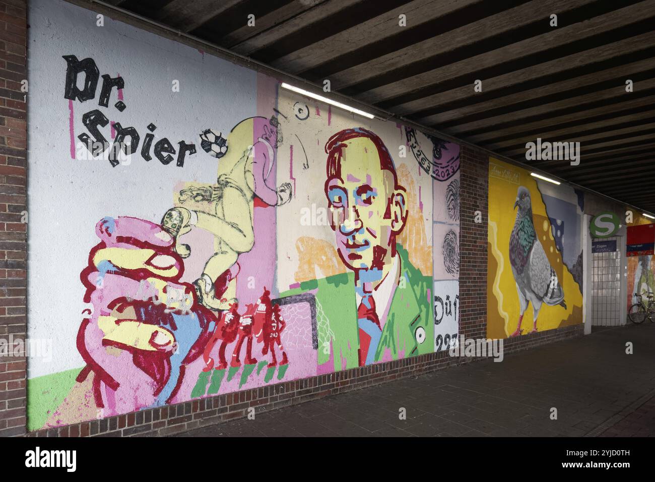 Portrait du docteur juif Dr Spier, assassiné à Auschwitz, murale dans un métro par le Street artiste KJ263, art urbain dans le quartier Oberbilk, Duesseldo Banque D'Images