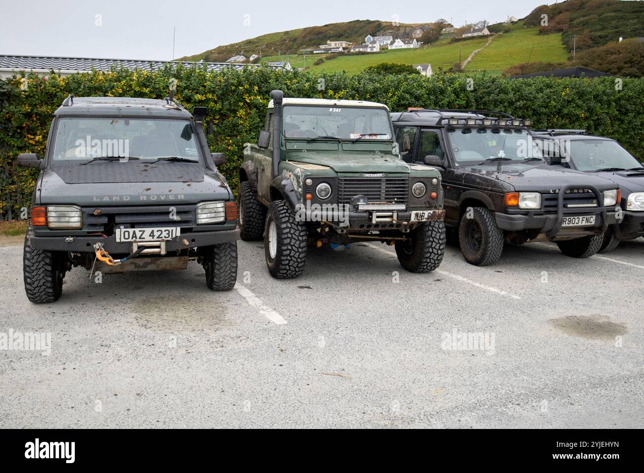 land rover off roaders green laners garés à downings, comté de donegal, république d'irlande Banque D'Images