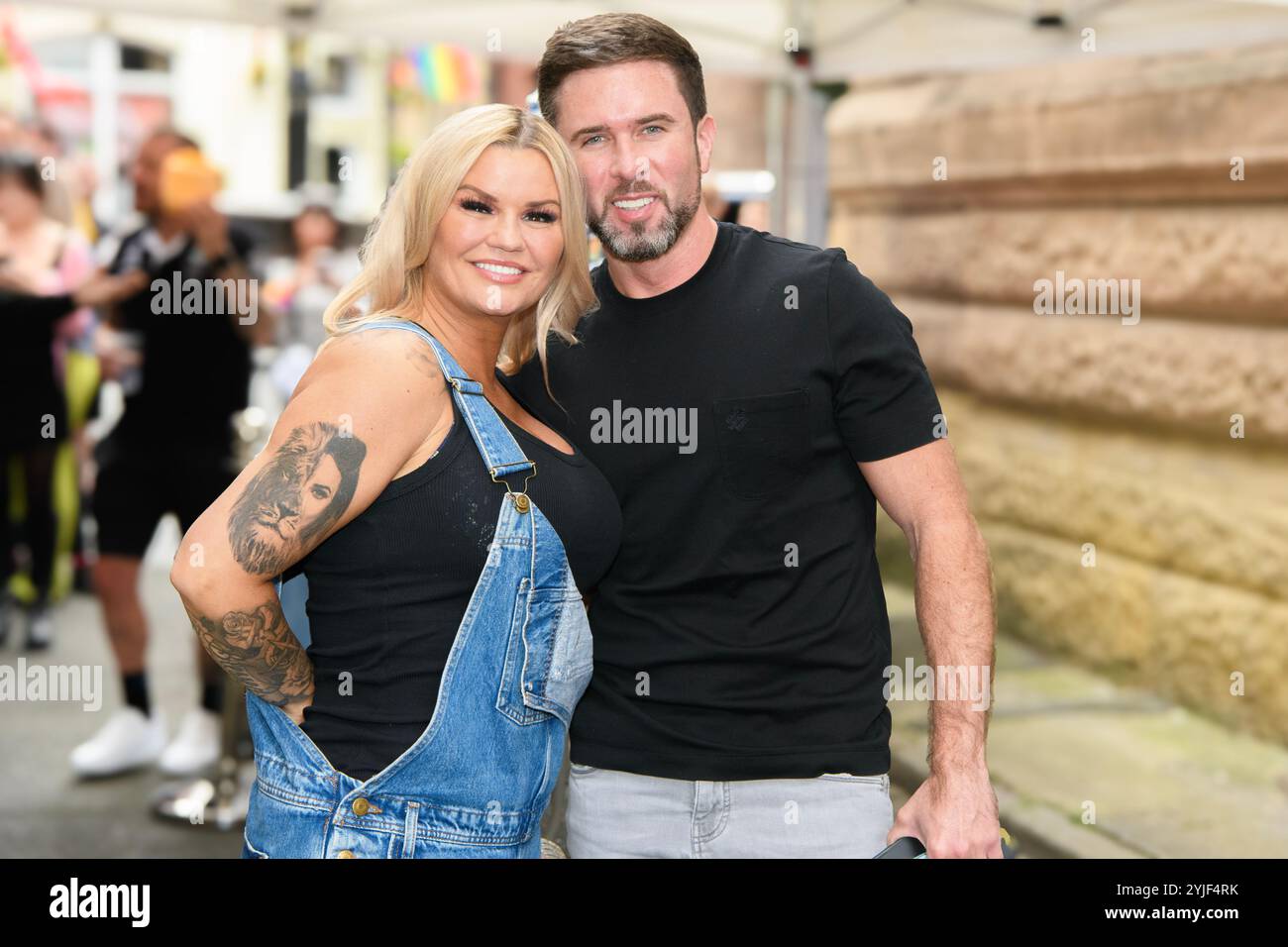 Kerry Katona et fiancé à Liverpool Pride 2023 Banque D'Images