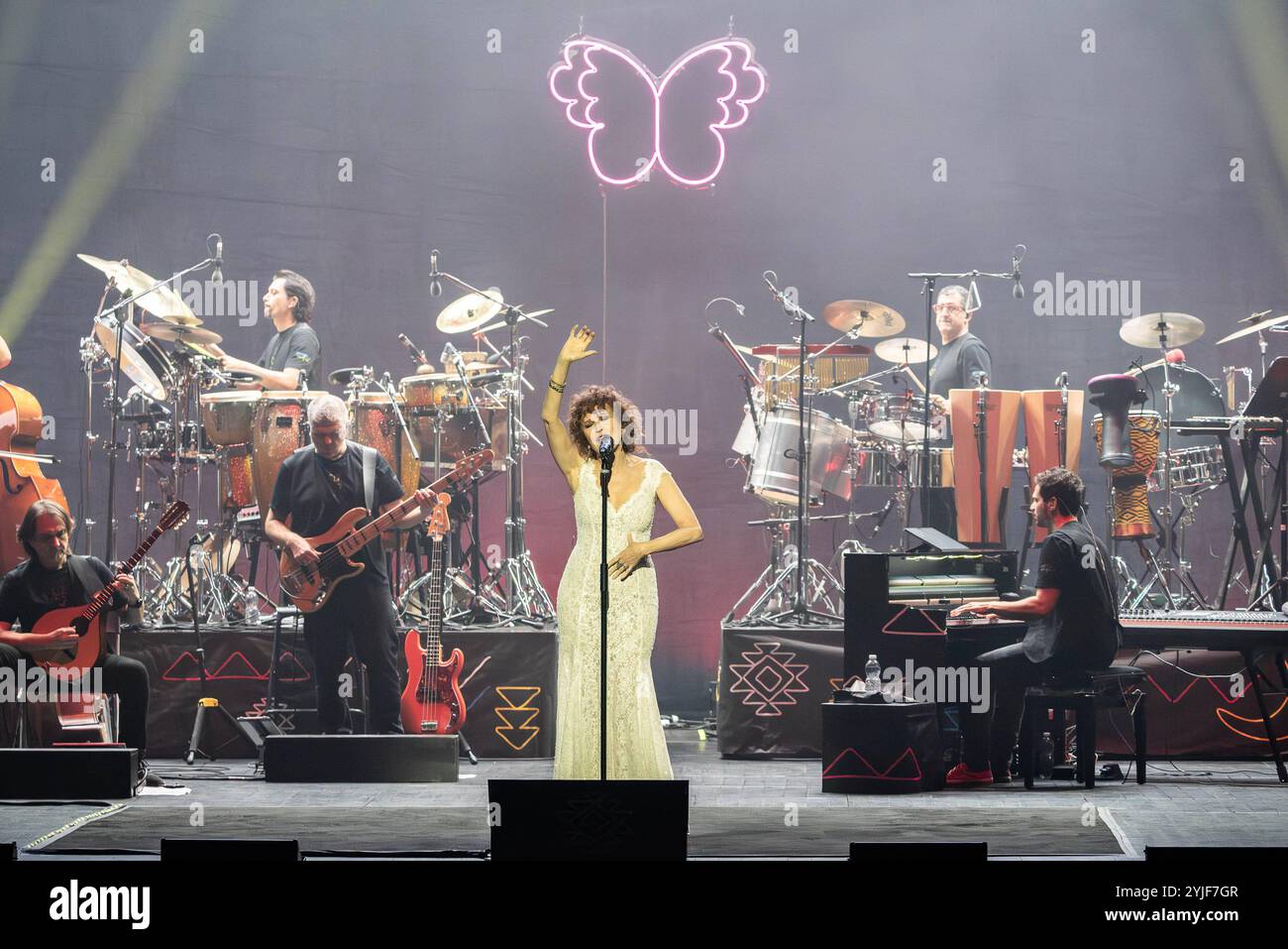 Concert de musique de chanteur italien - Fiorella Mannoia - Fiorella Sinfonica Live con Orchestra Fiorella Mannoia Parma Teatro Regio Italie Copyright : xMirkoxFava/TSCKx/xLiveMediax LPM 1610721 Banque D'Images